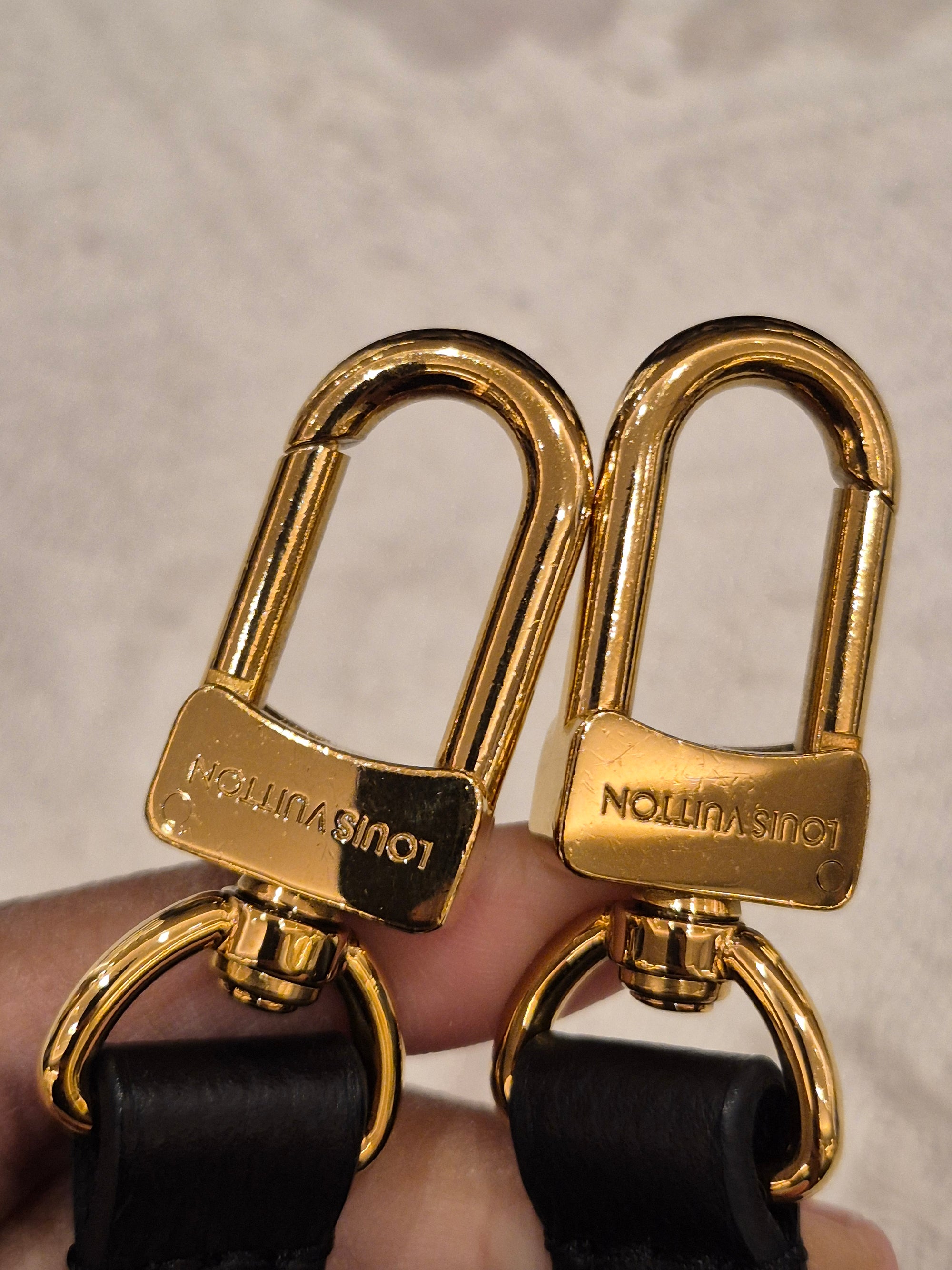 Louis Vuitton NeoNoe MM Emprainte Bicolor