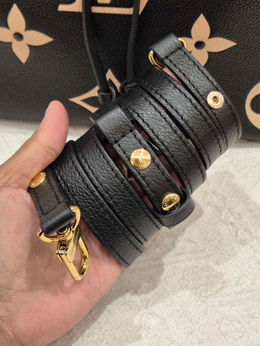 Louis Vuitton NeoNoe MM Emprainte Bicolor