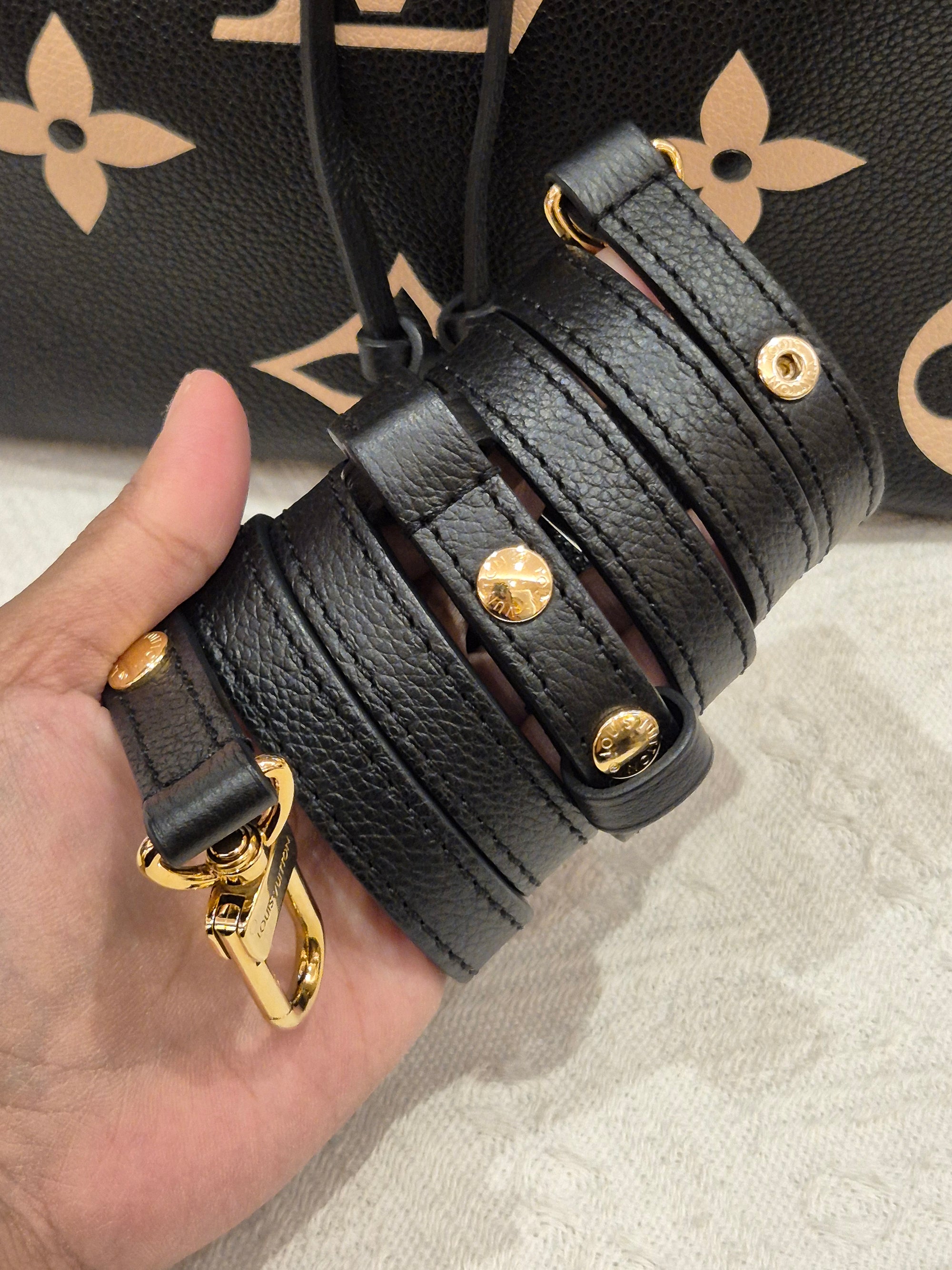 Louis Vuitton NeoNoe MM Emprainte Bicolor