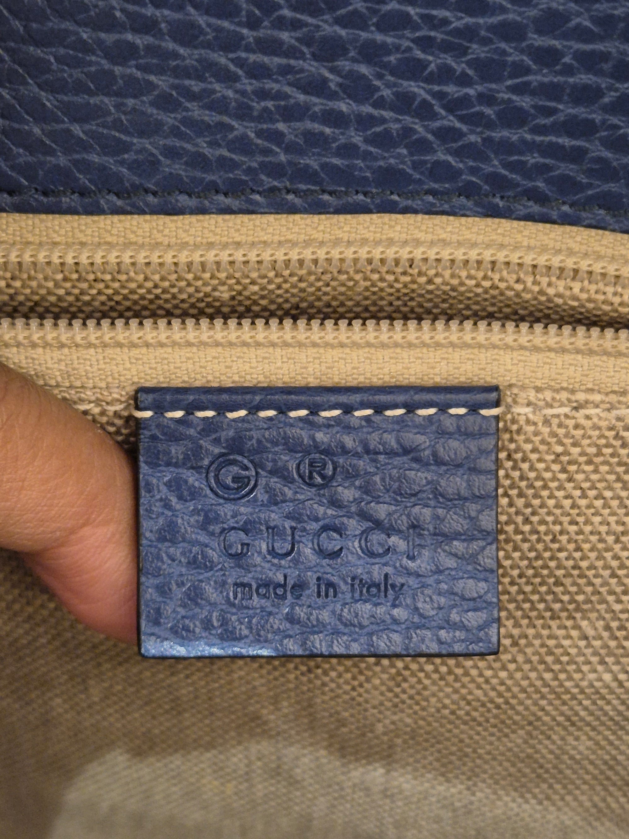 Gucci Interlocking Medium