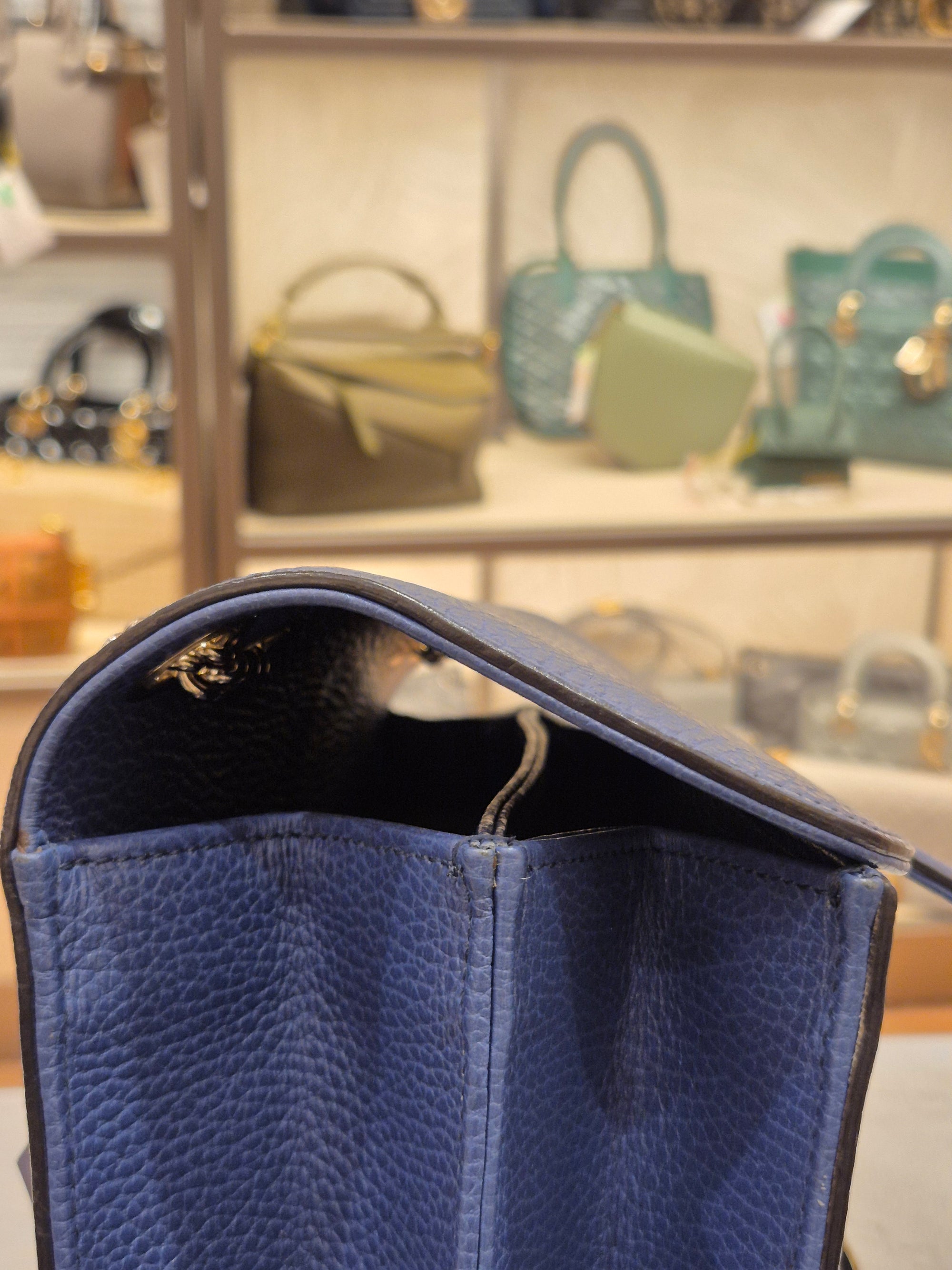 Gucci Interlocking Medium
