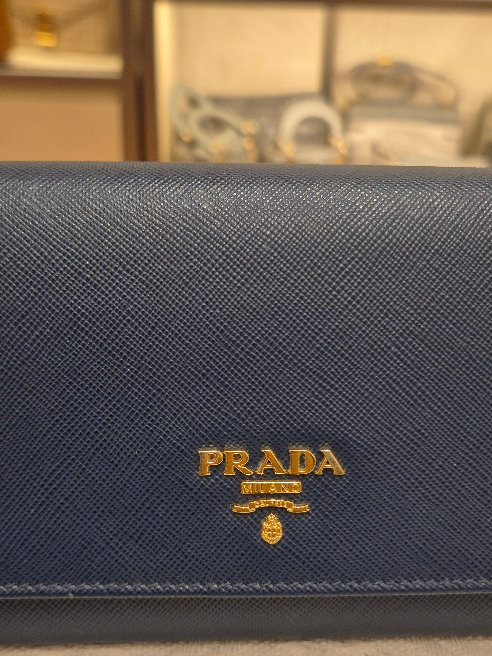 Prada Wallet On Chain