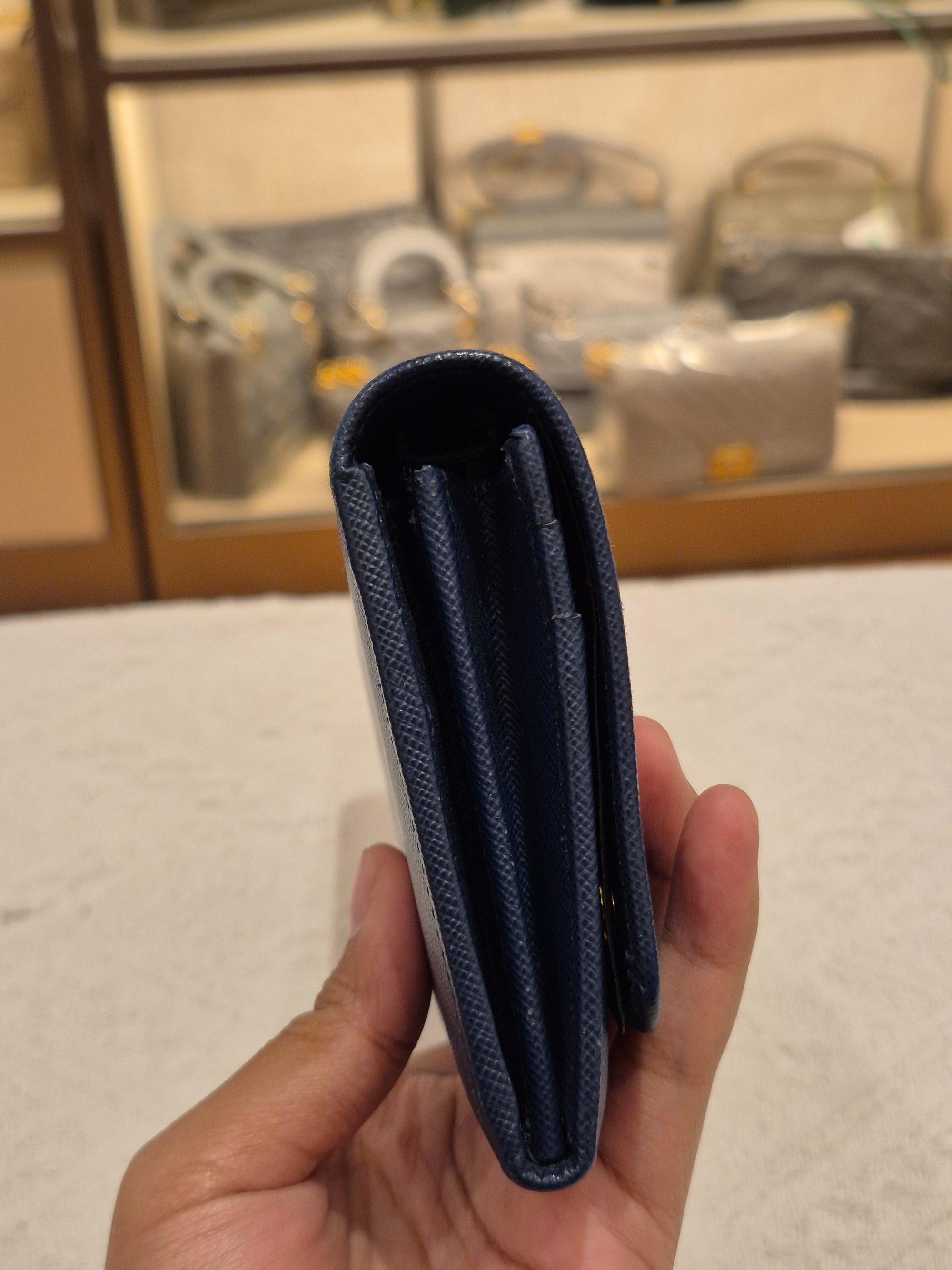 Prada Wallet On Chain