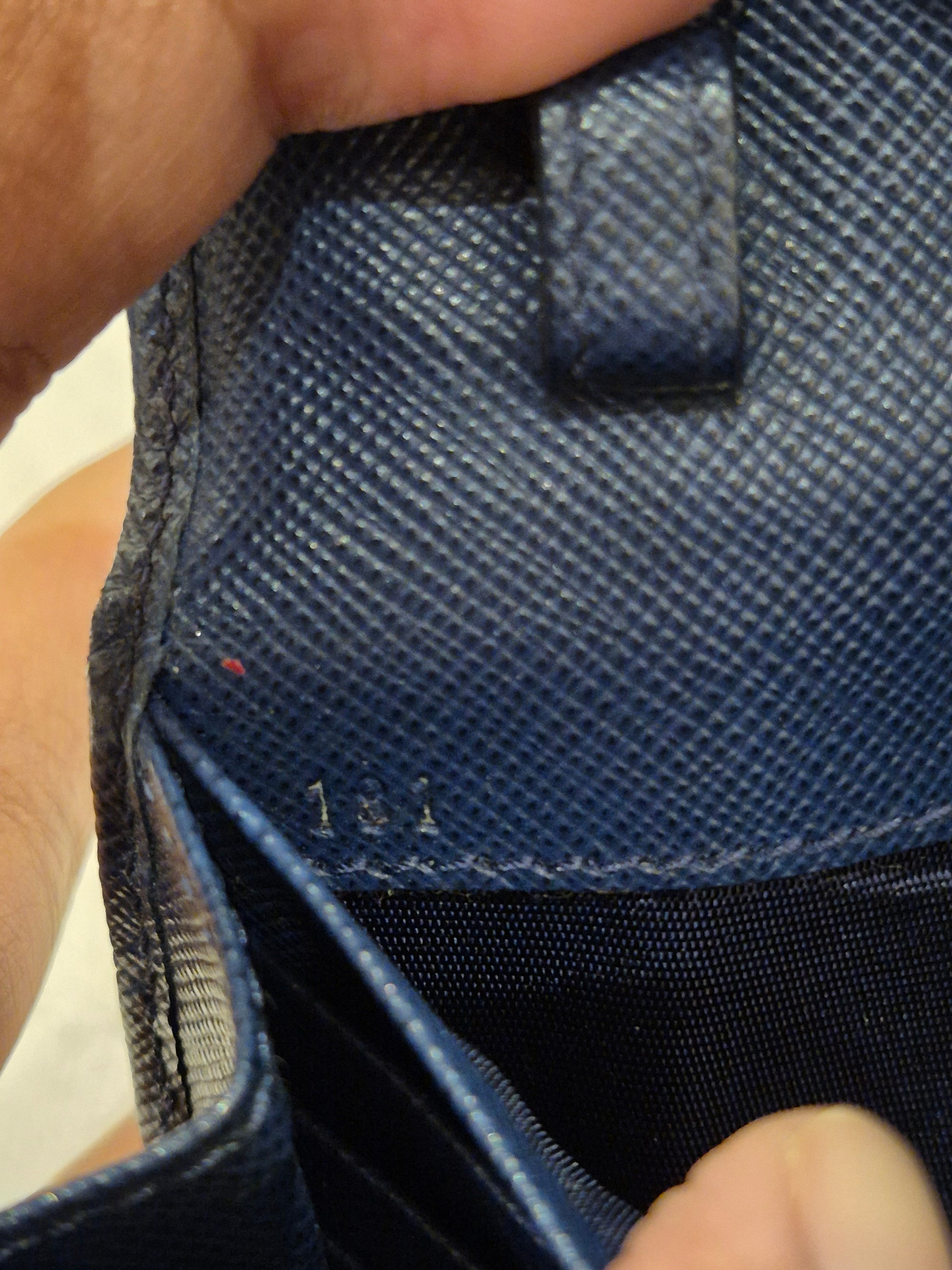 Prada Wallet On Chain