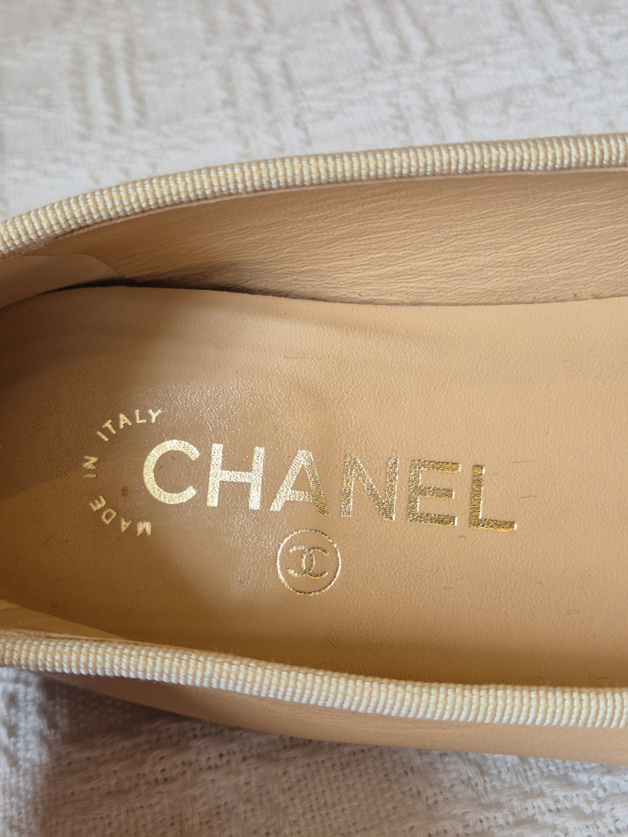 Chanel Ballerina Flat Shoes Beige Black