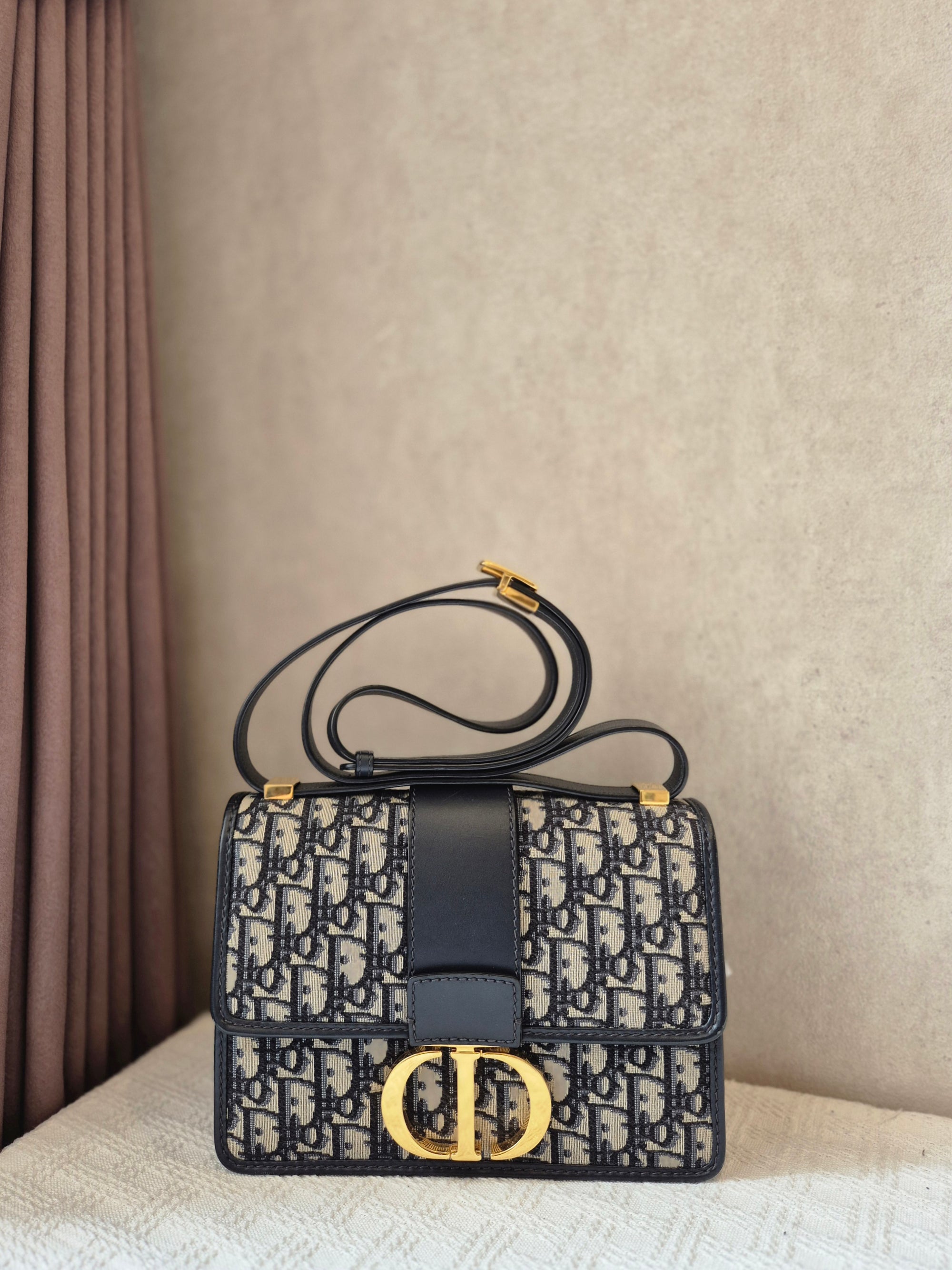 Dior Montaigne Oblique
