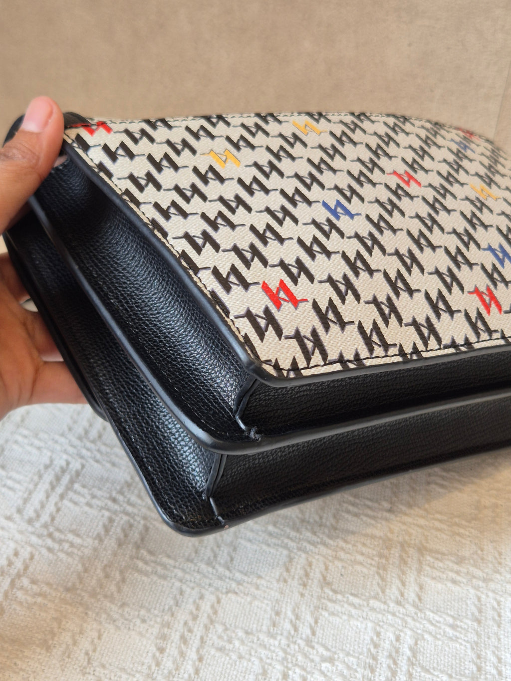 Karl Corine Flap Motif
