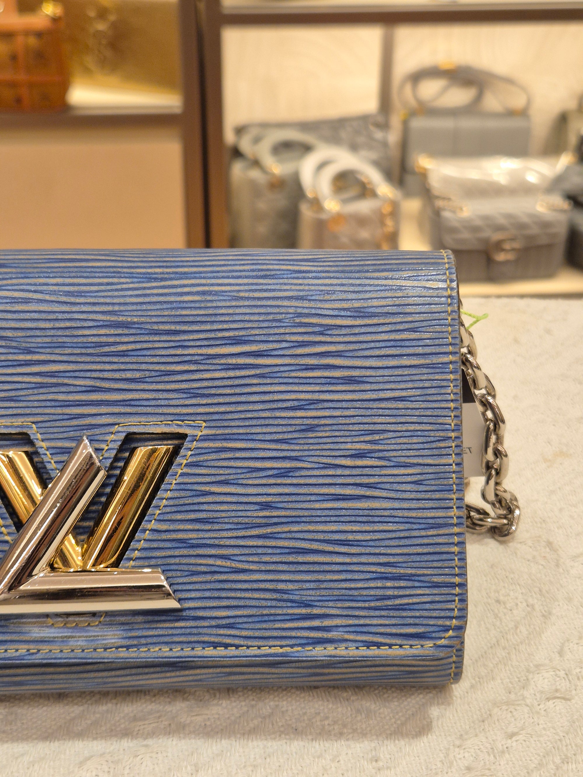 Louis Vuitton Twist Woc Epi Blue