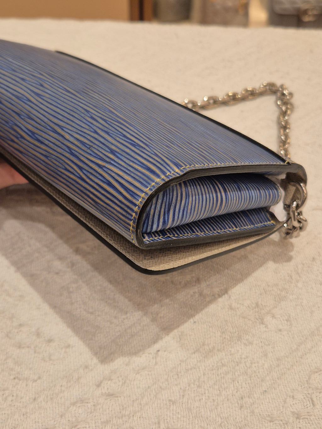 Louis Vuitton Twist Woc Epi Blue