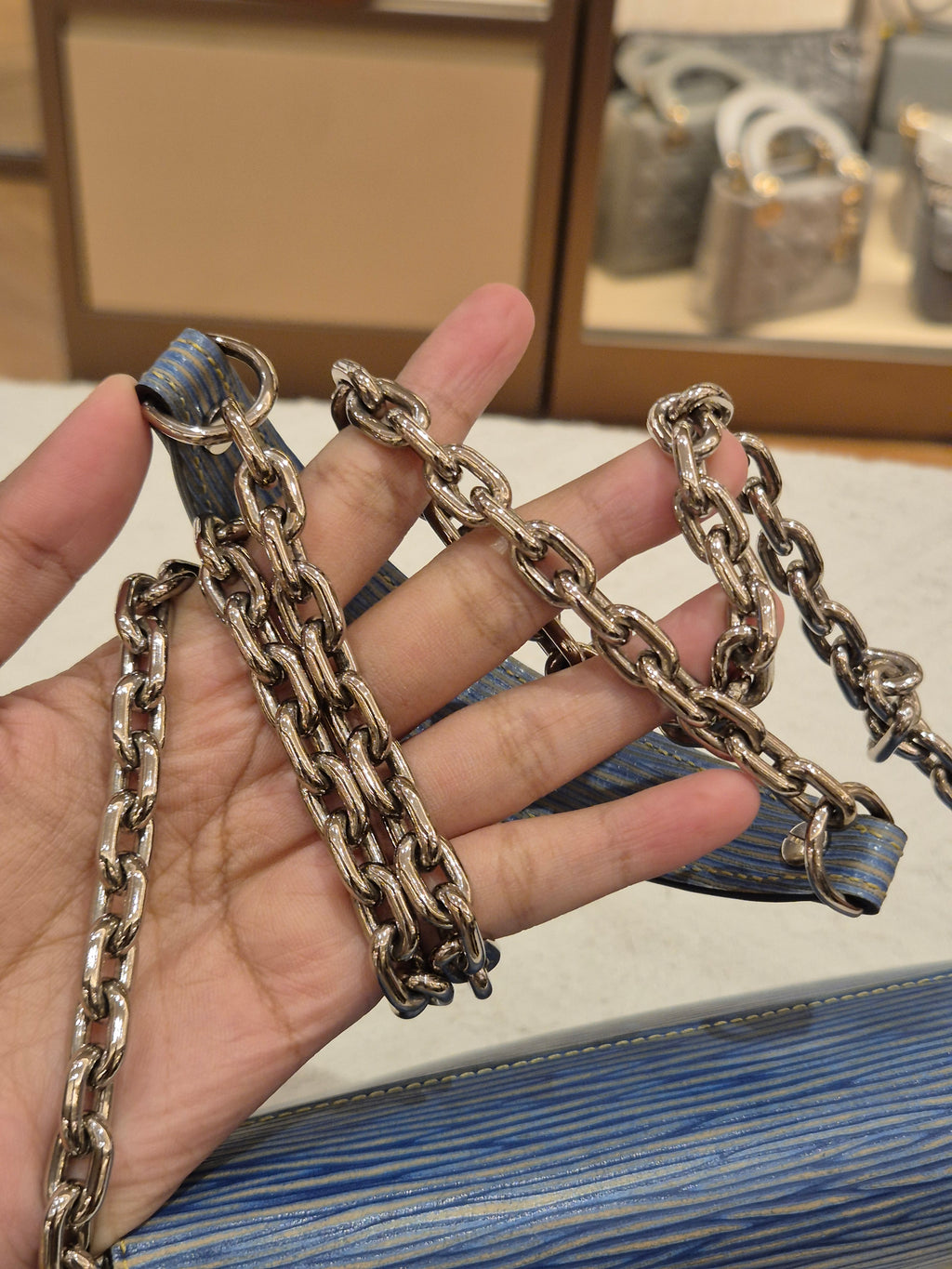 Louis Vuitton Twist Woc Epi Blue