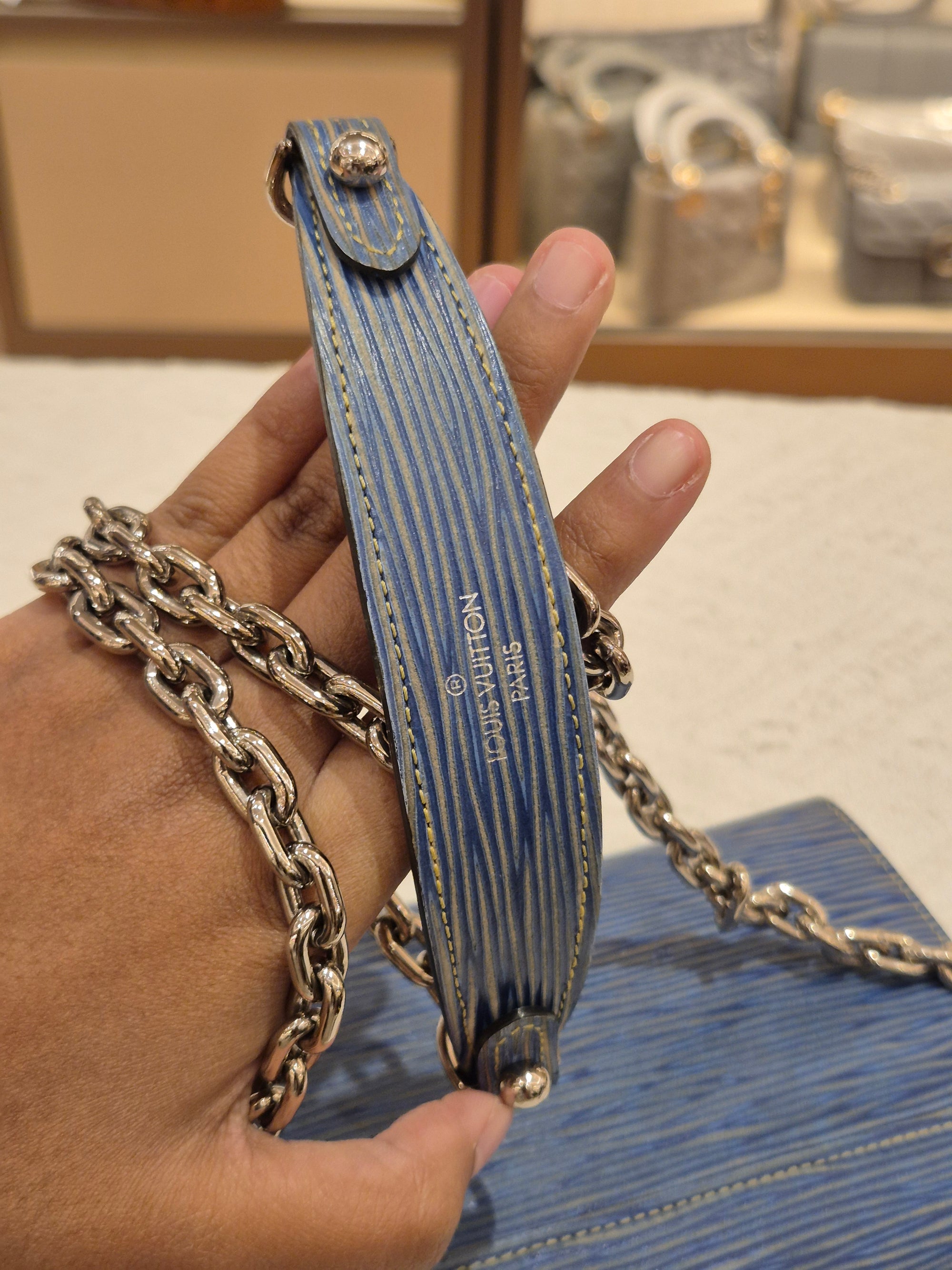 Louis Vuitton Twist Woc Epi Blue