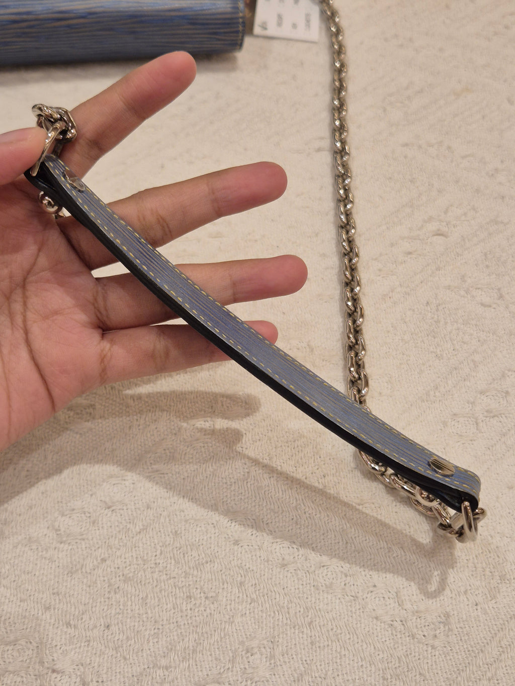 Louis Vuitton Twist Woc Epi Blue