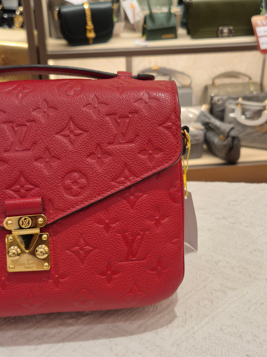 Louis Vuitton Metis Empreinte Cerise