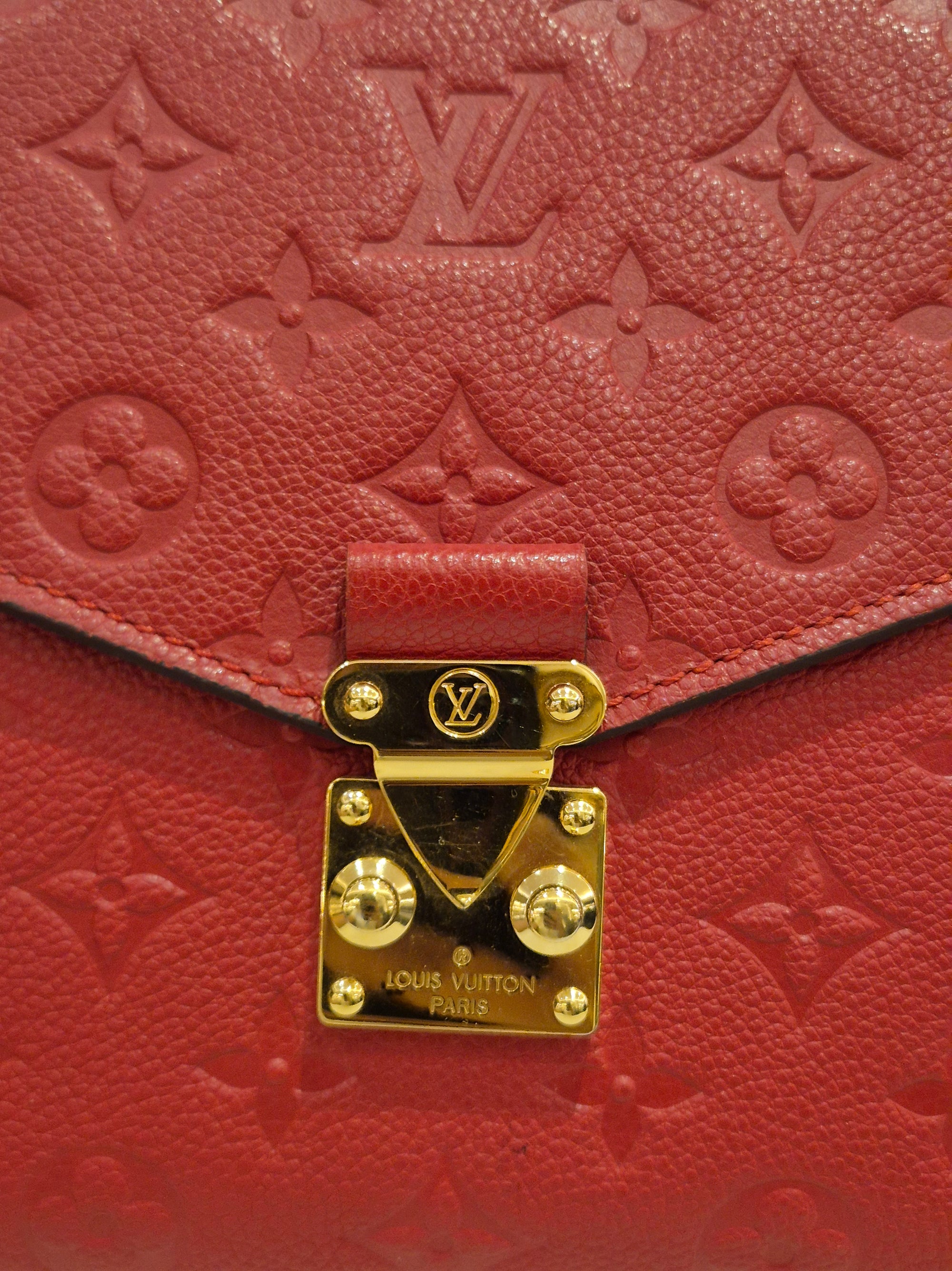 Louis Vuitton Metis Empreinte Cerise