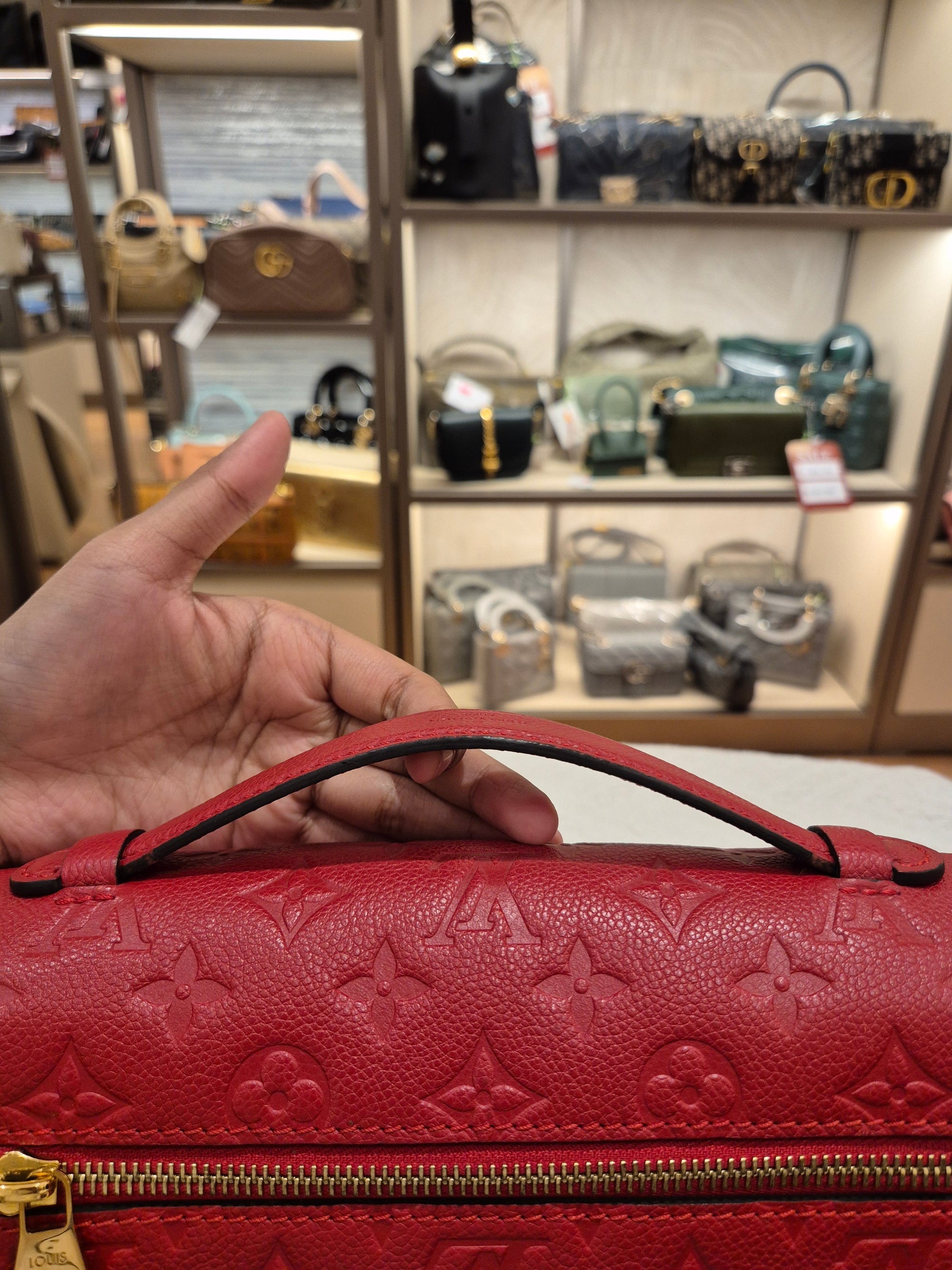 Louis Vuitton Metis Empreinte Cerise