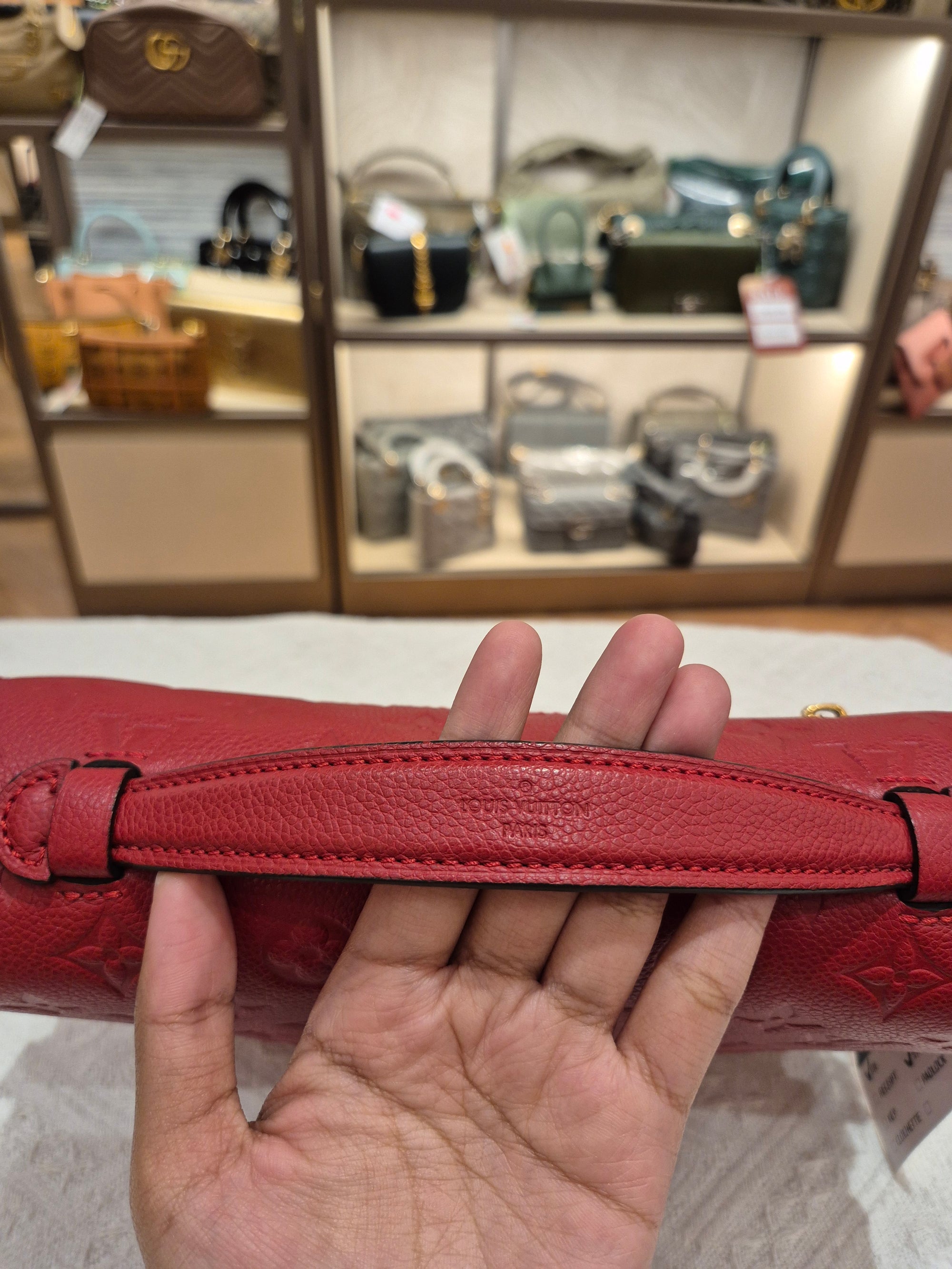 Louis Vuitton Metis Empreinte Cerise