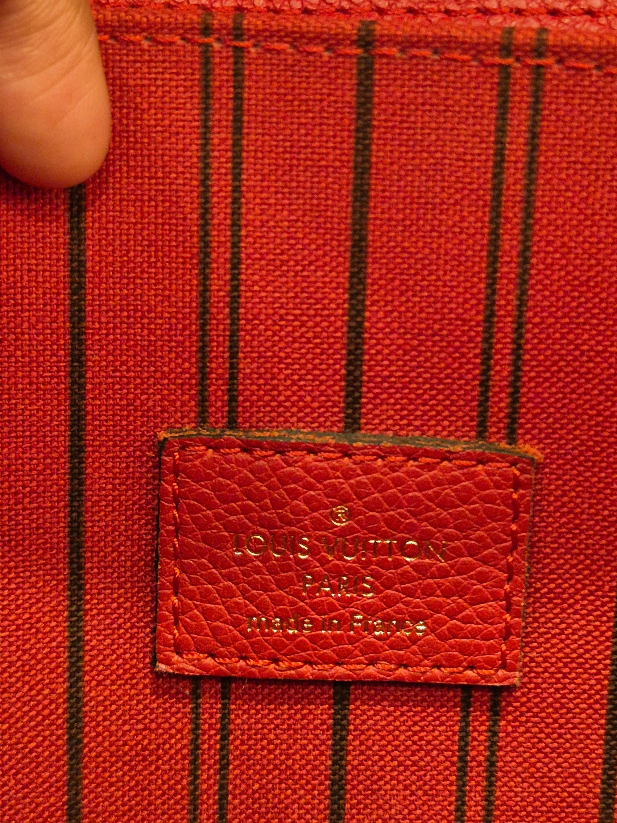 Louis Vuitton Metis Empreinte Cerise