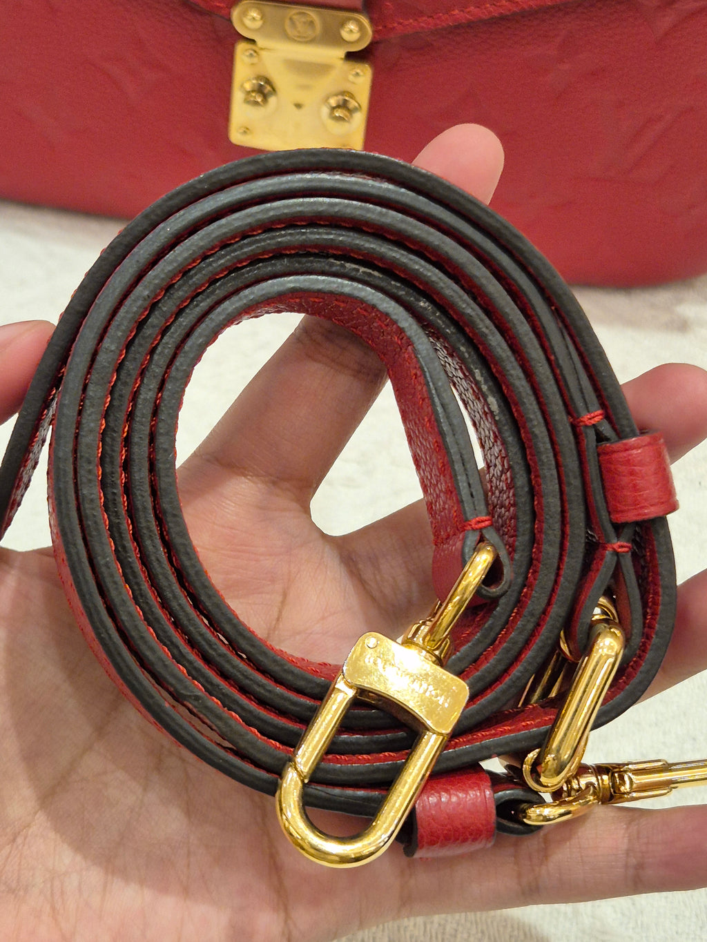 Louis Vuitton Metis Empreinte Cerise