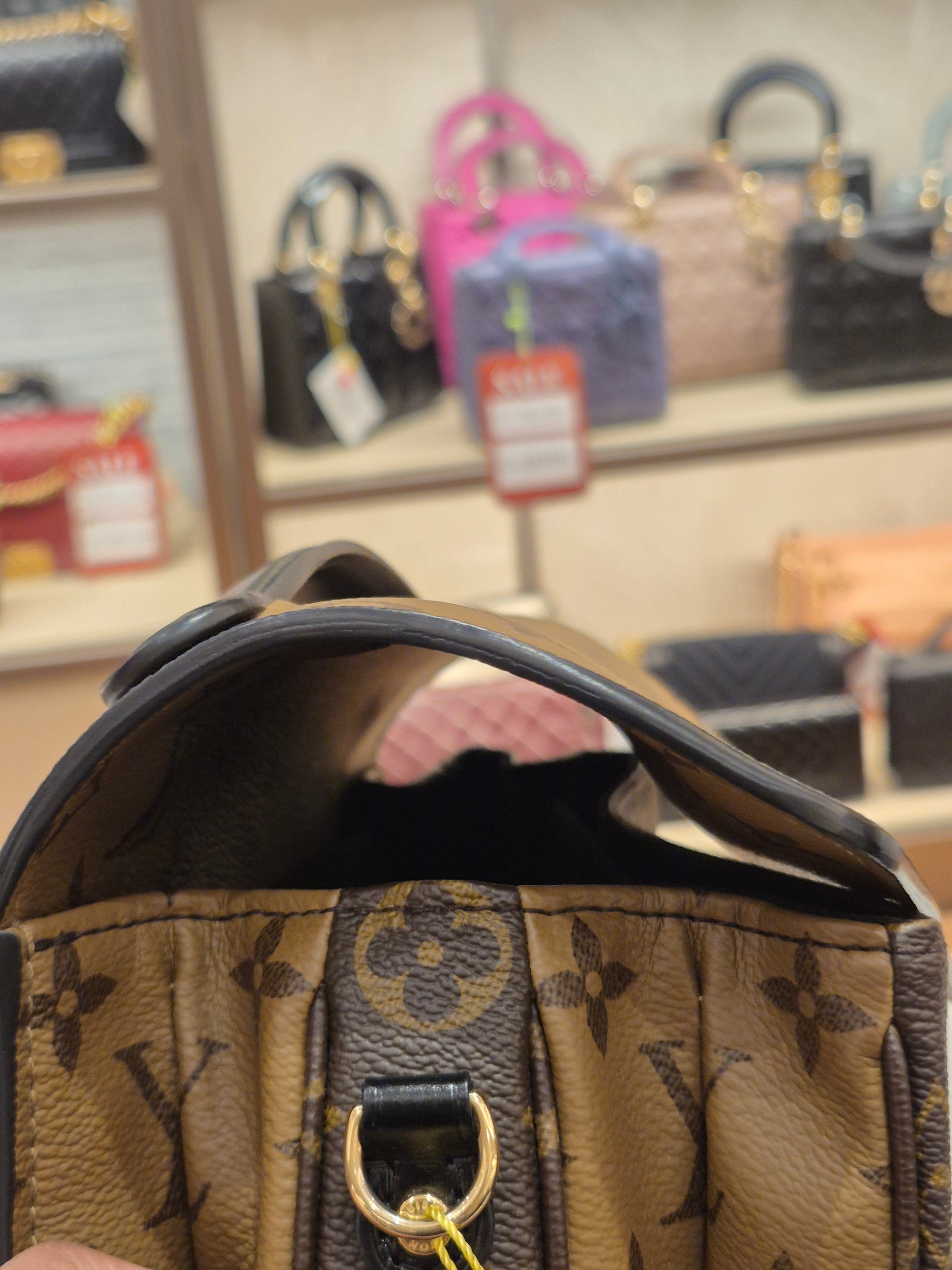Louis Vuitton Metis Monogram Reverse