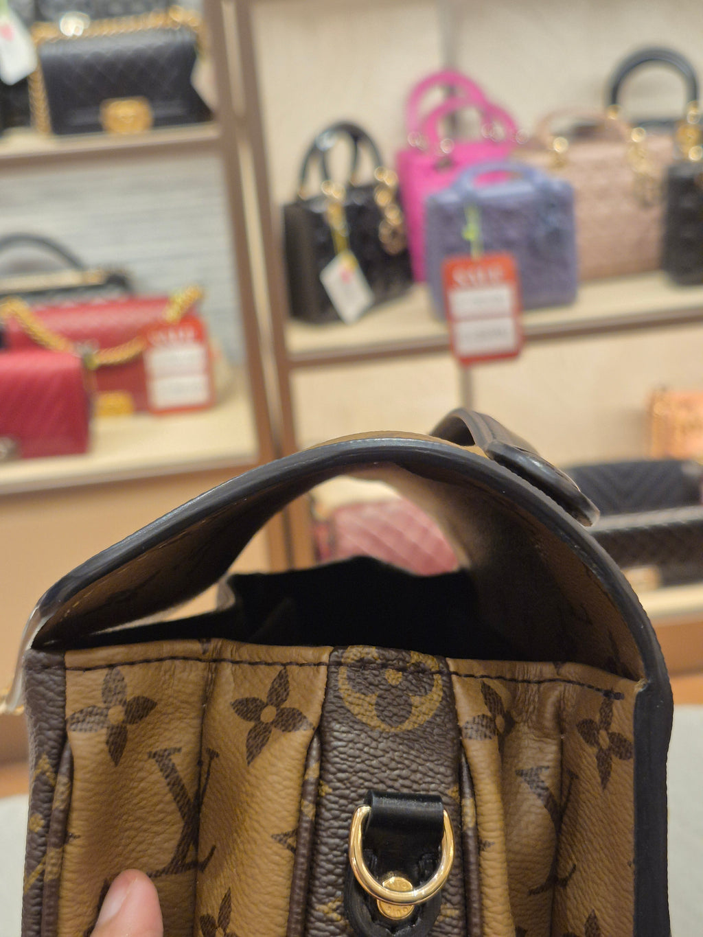 Louis Vuitton Metis Monogram Reverse