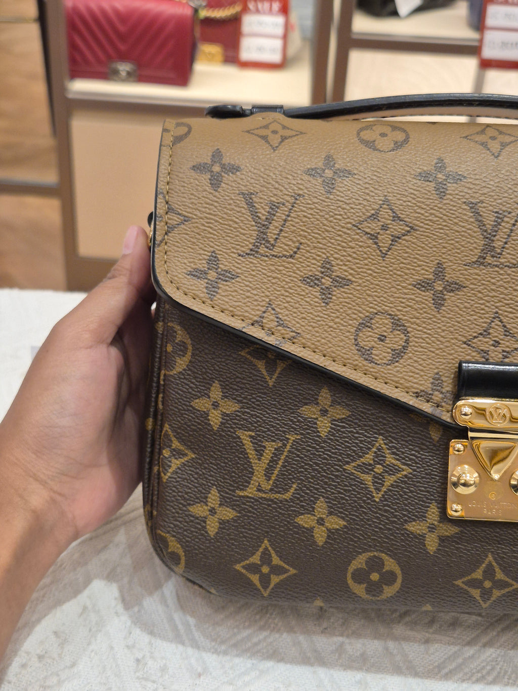 Louis Vuitton Metis Monogram Reverse
