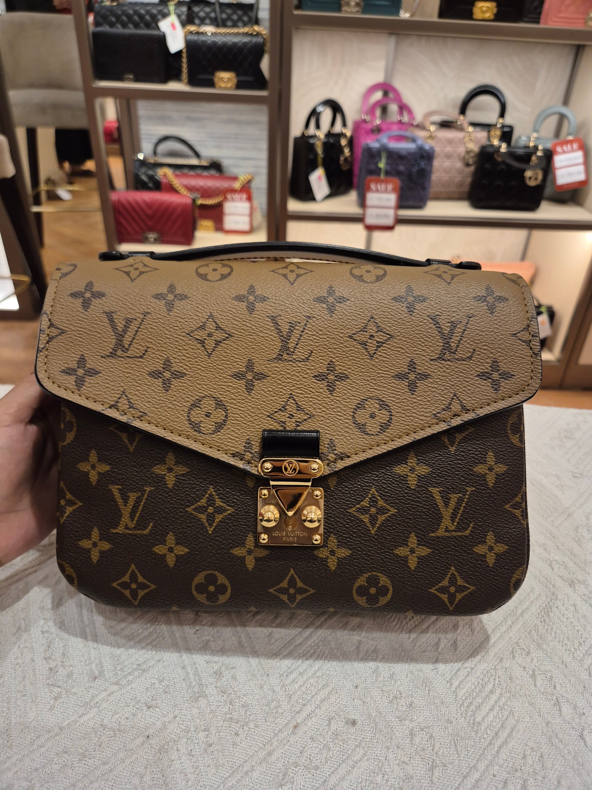 Louis Vuitton Metis Monogram Reverse