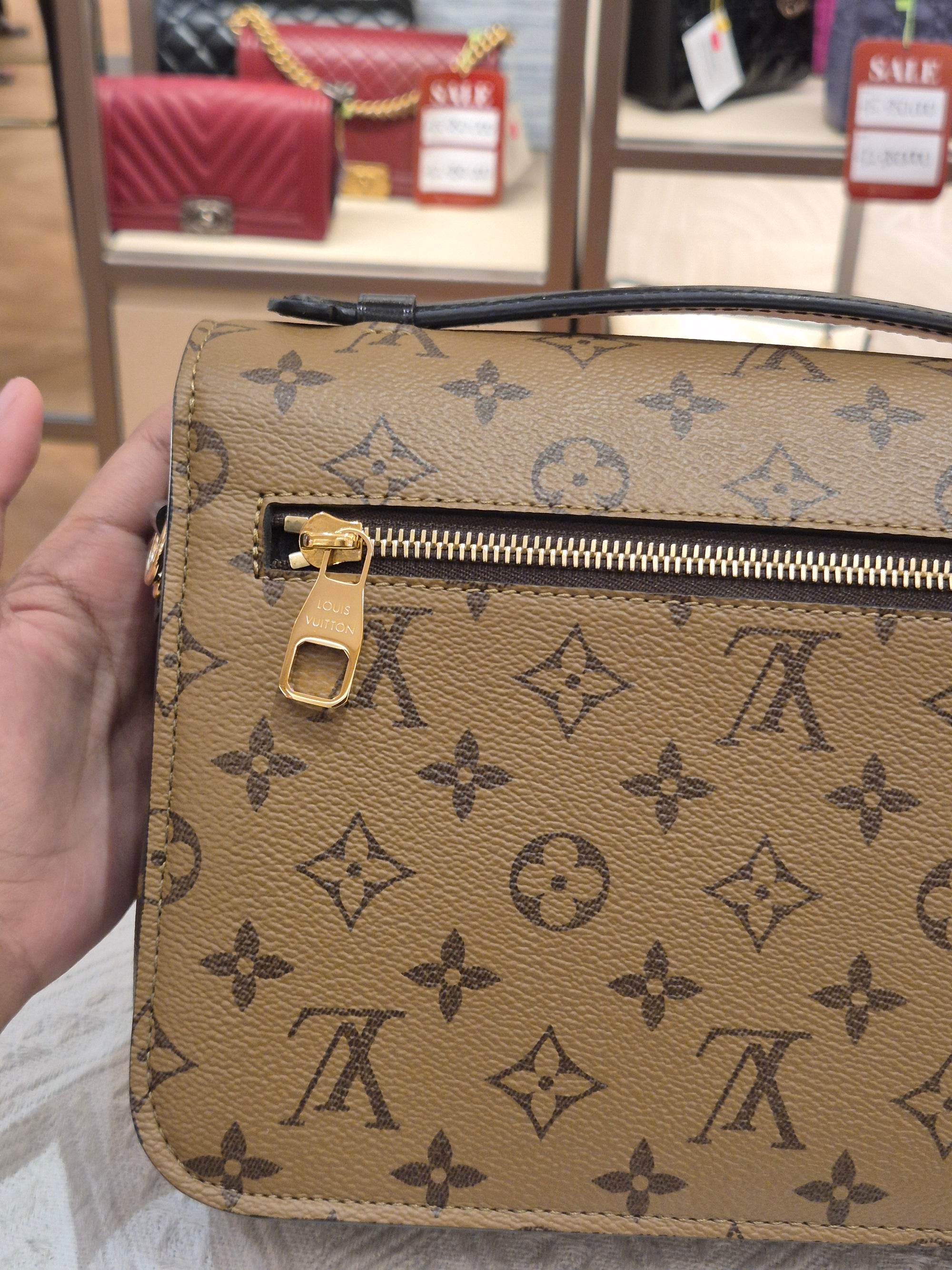 Louis Vuitton Metis Monogram Reverse