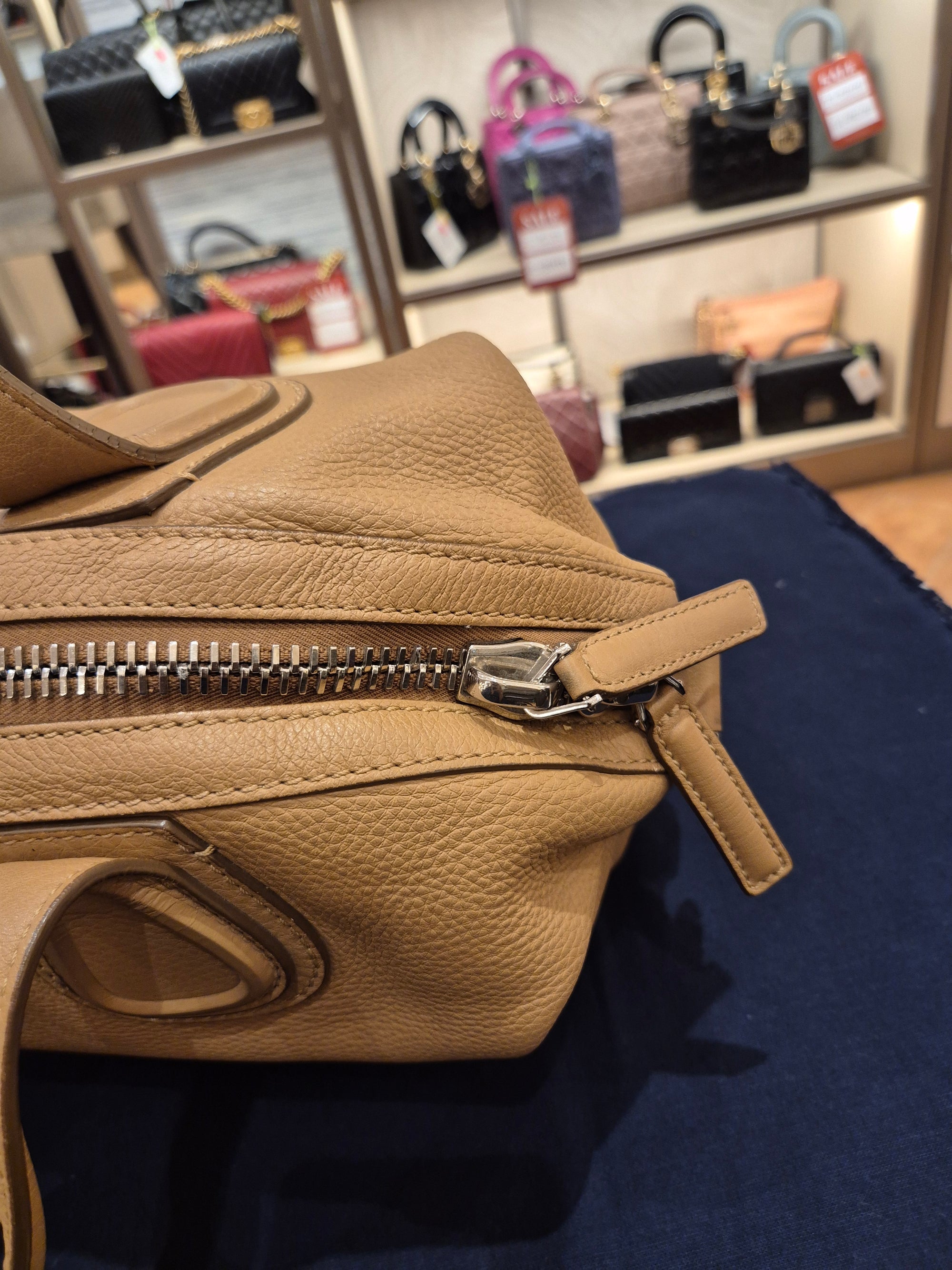 Givenchy Nightingale