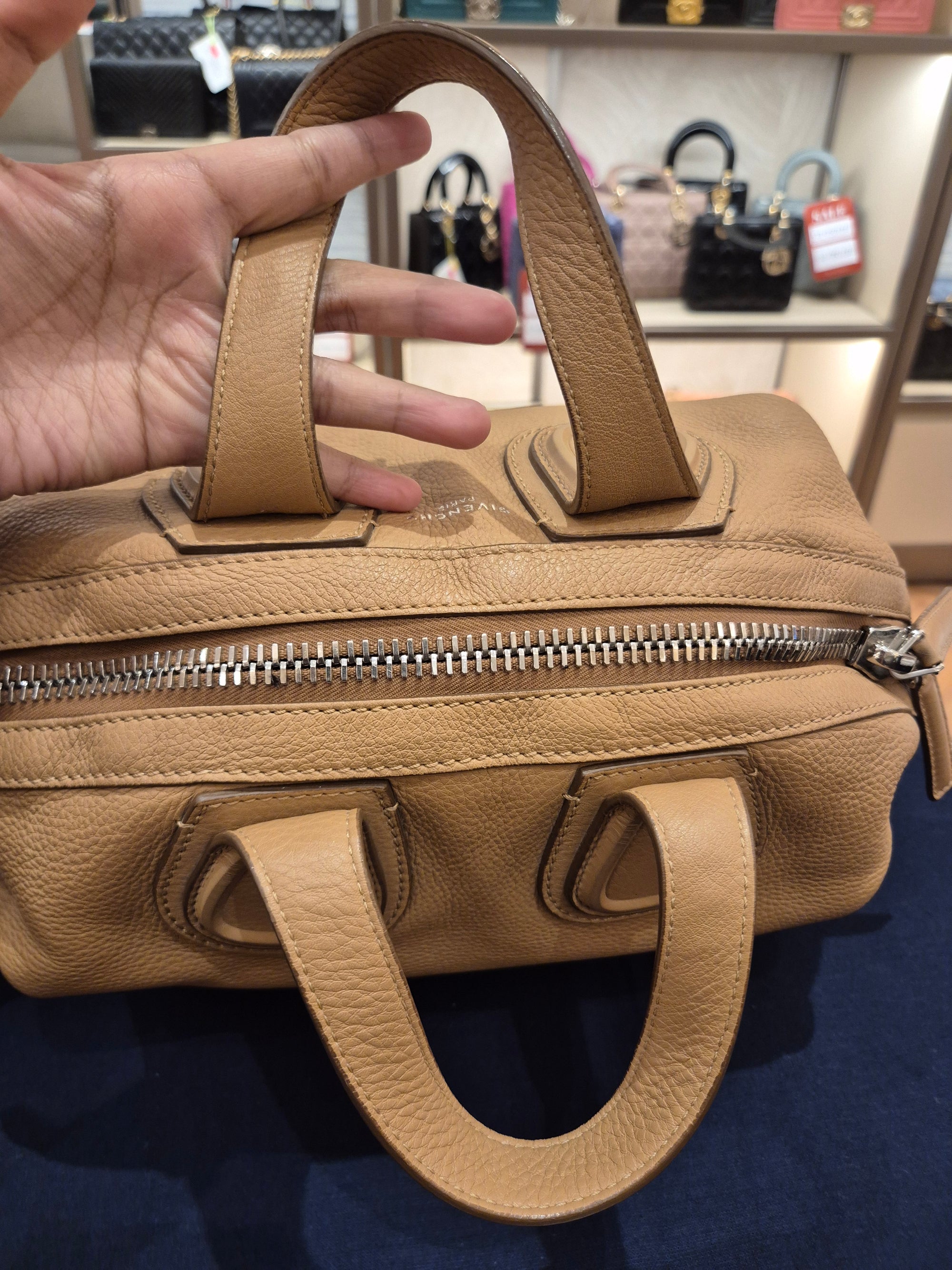 Givenchy Nightingale