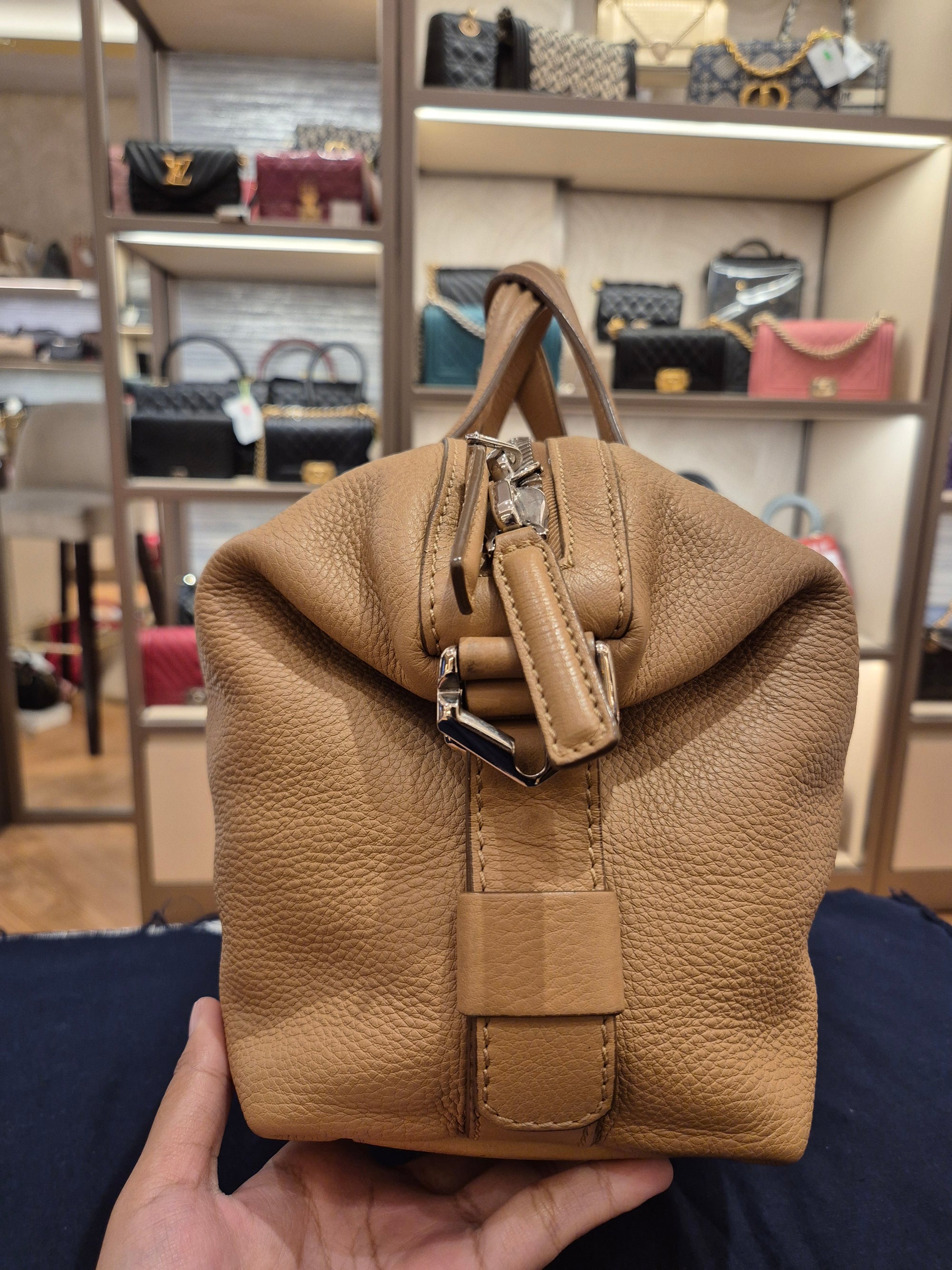 Givenchy Nightingale