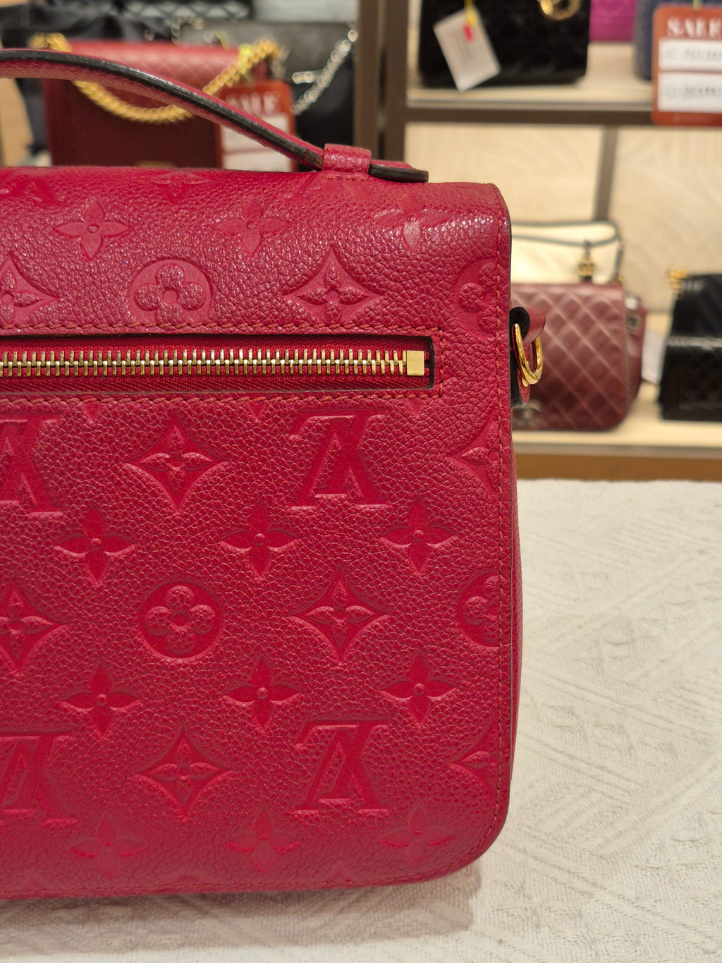 Louis Vuitton Metis Monogram Emprainte