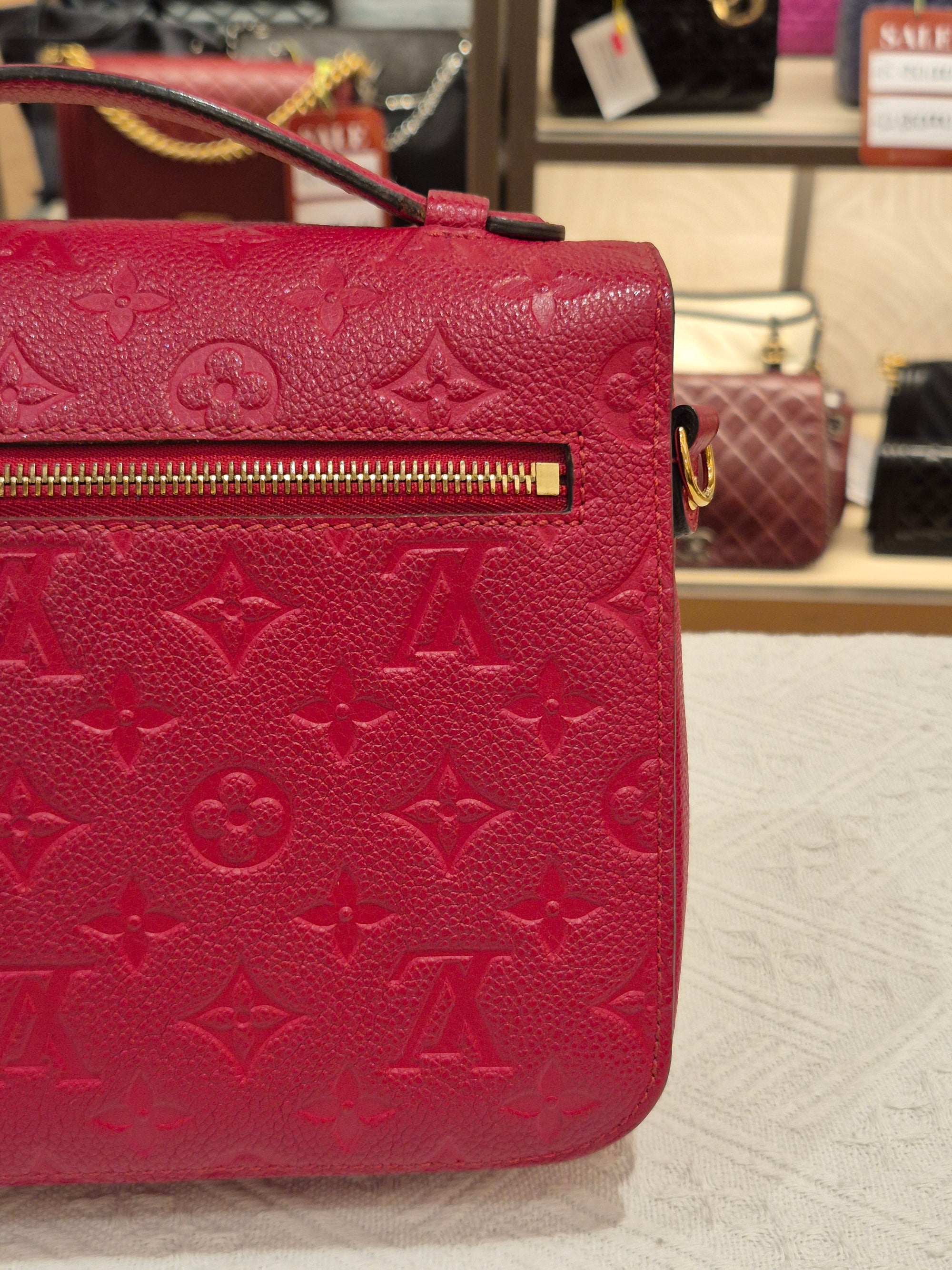 Louis Vuitton Metis Monogram Emprainte