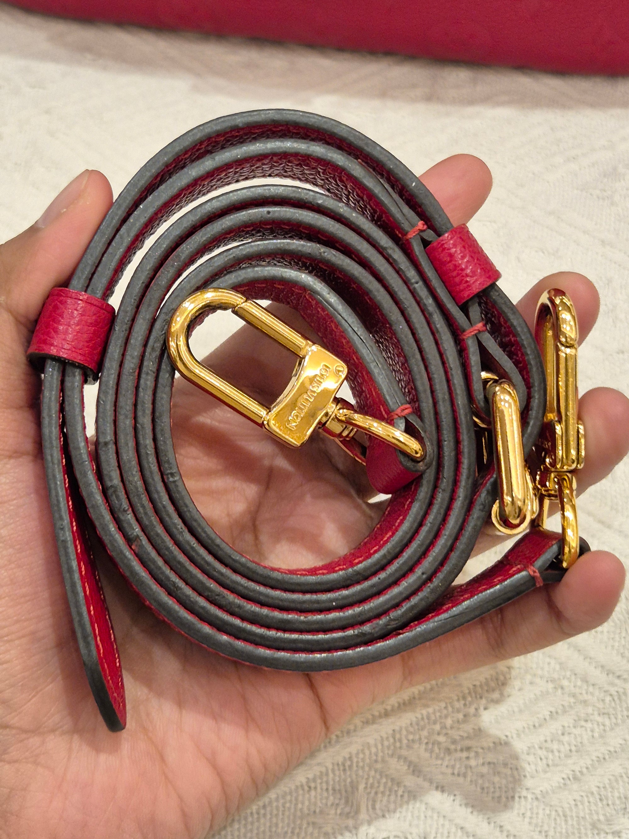 Louis Vuitton Metis Monogram Emprainte