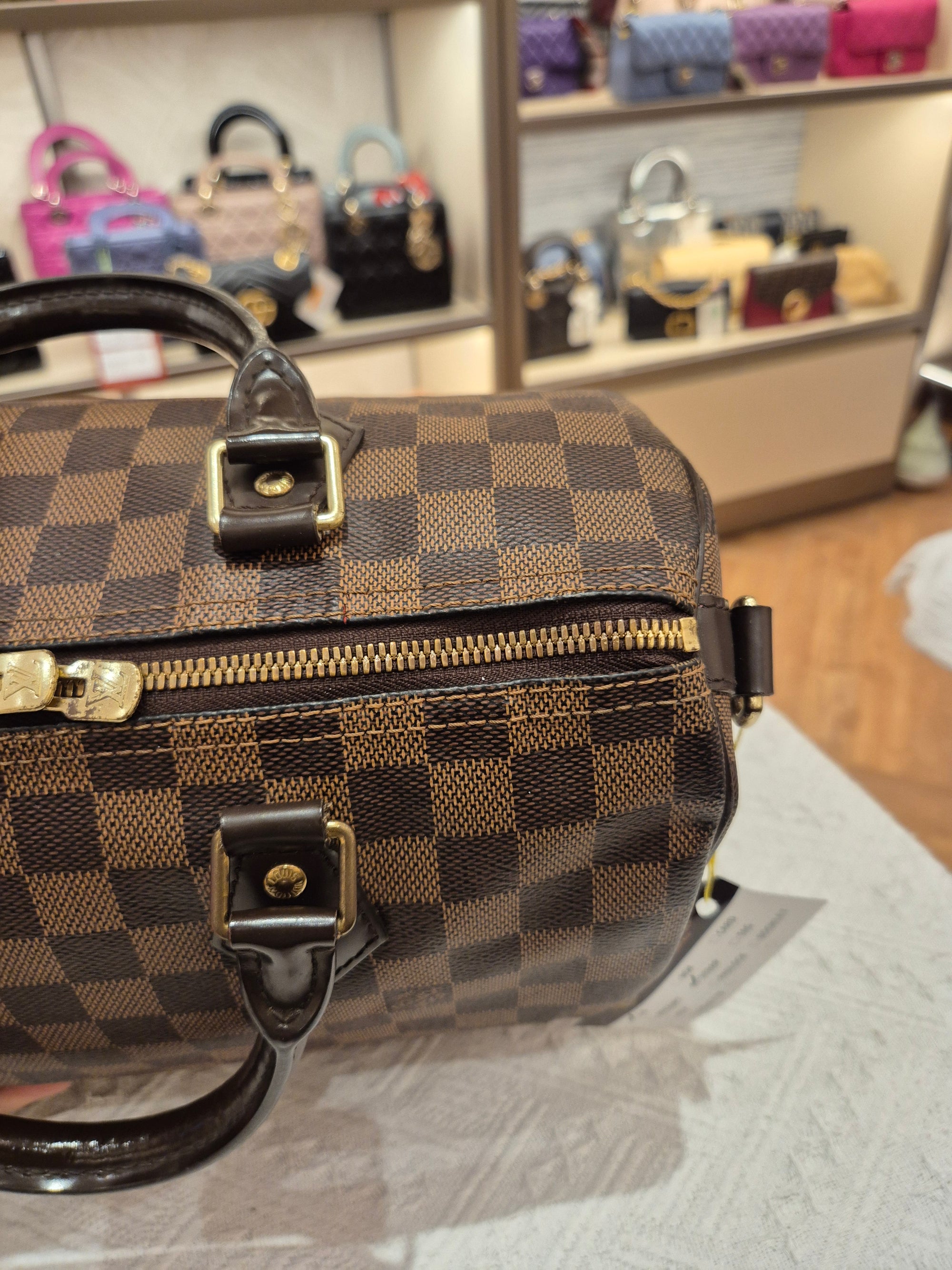 Louis Vuitton Bandou Damier 30