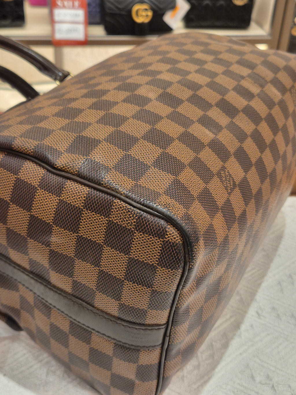 Louis Vuitton Bandou Damier 30