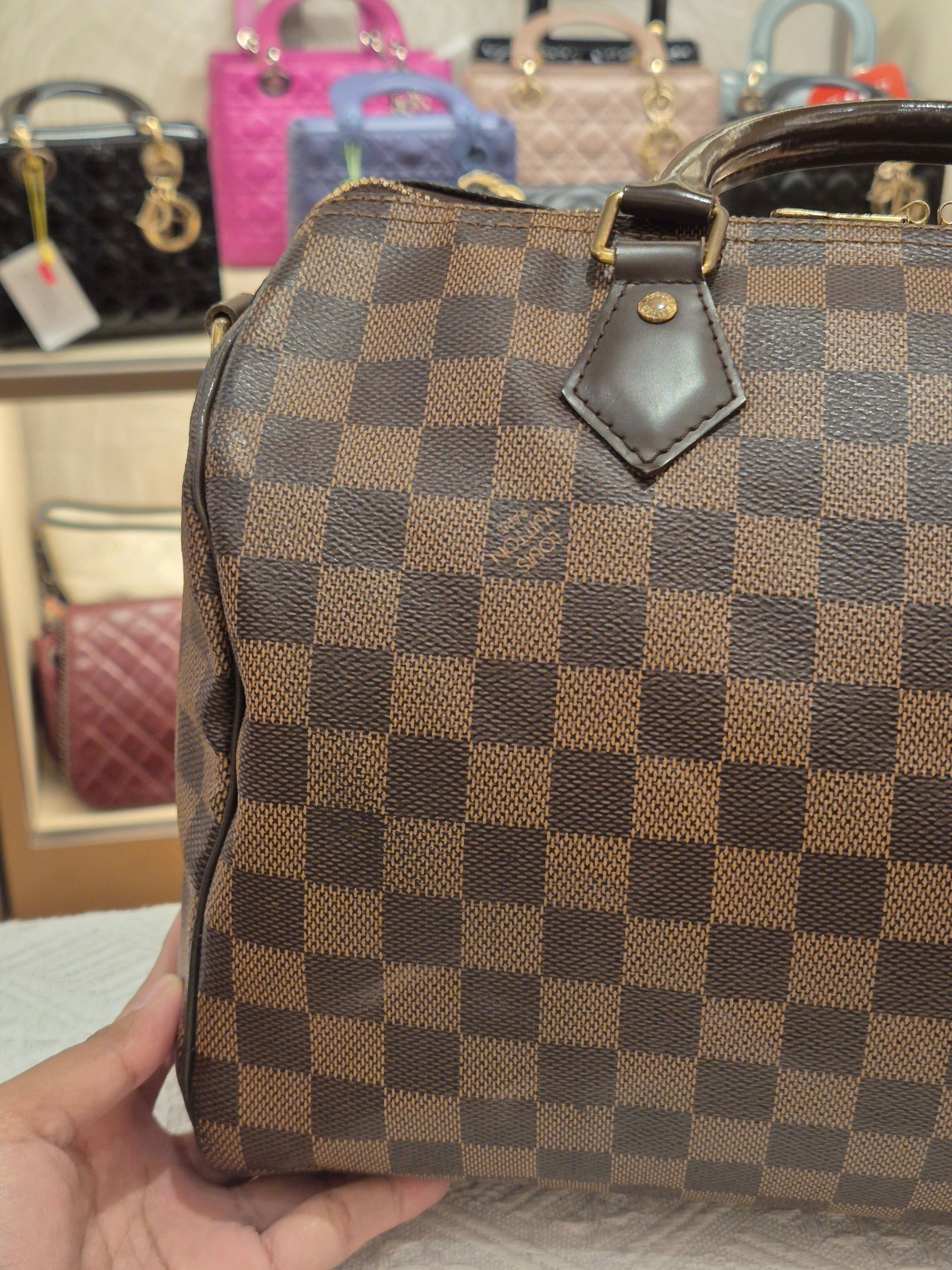 Louis Vuitton Bandou Damier 30