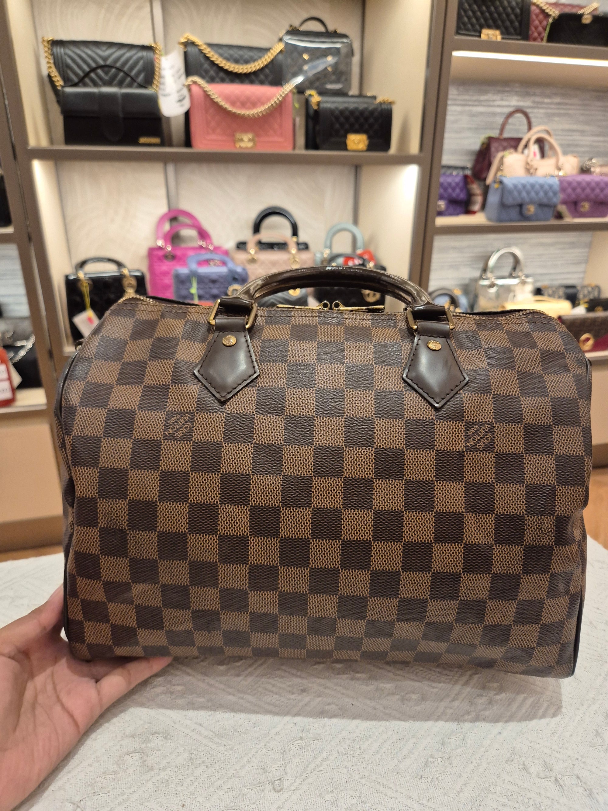 Louis Vuitton Bandou Damier 30