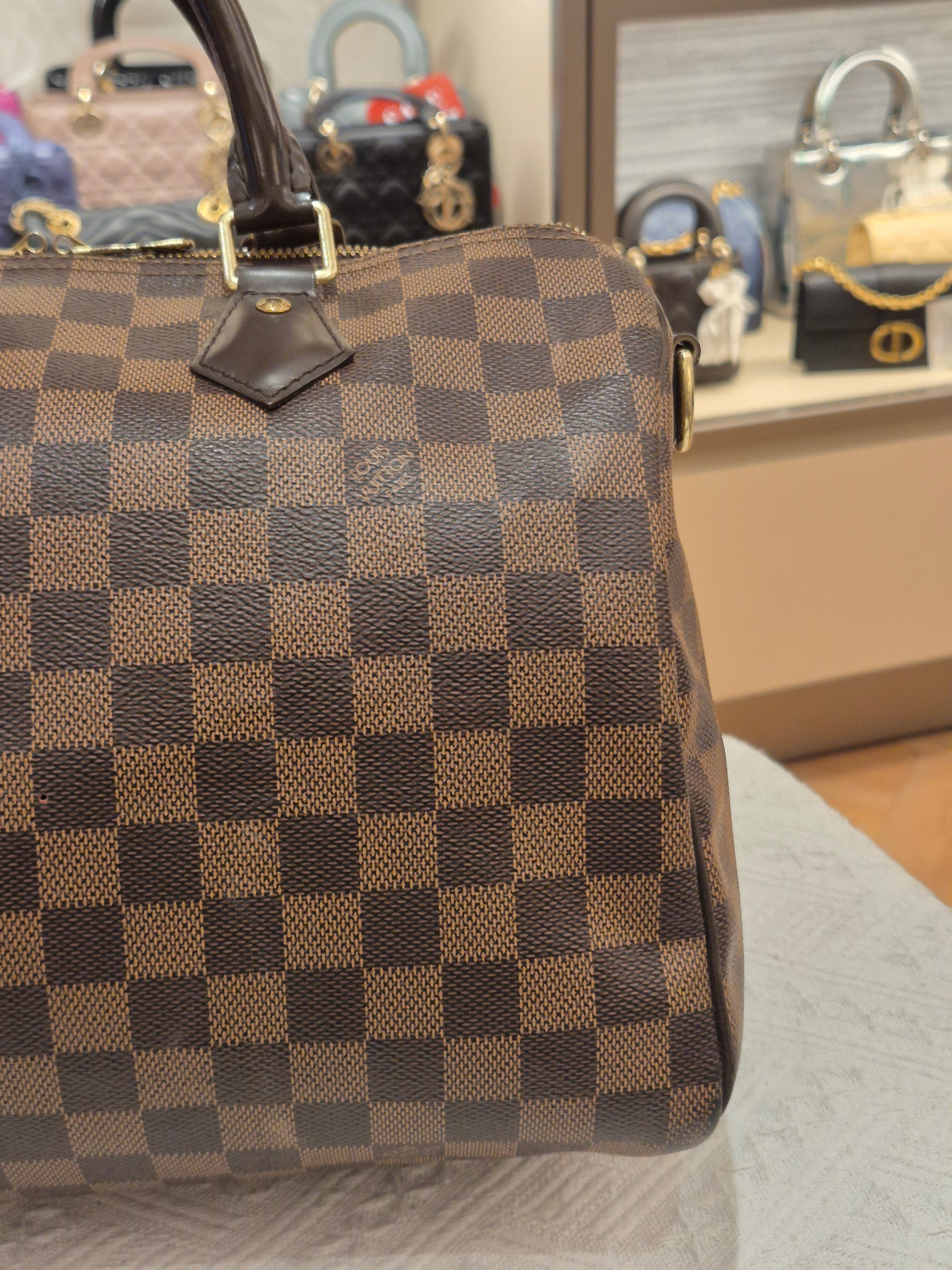 Louis Vuitton Bandou Damier 30
