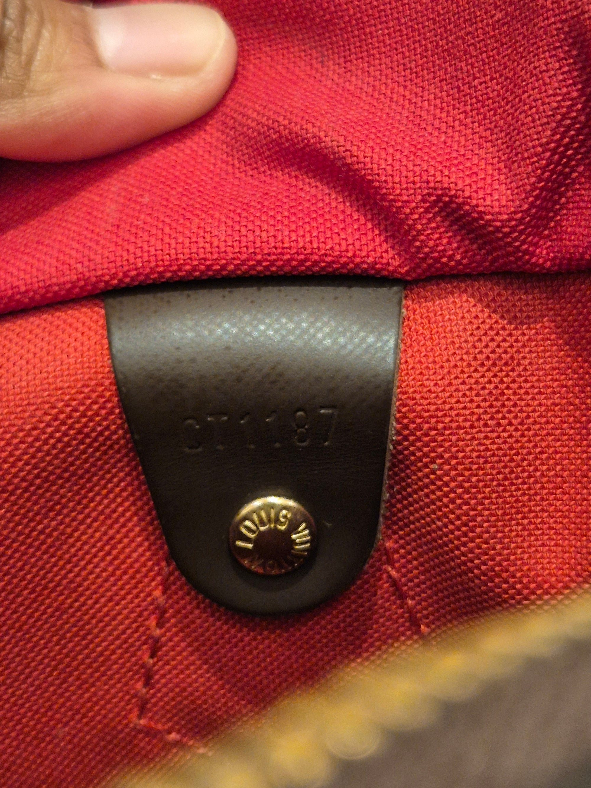 Louis Vuitton Bandou Damier 30