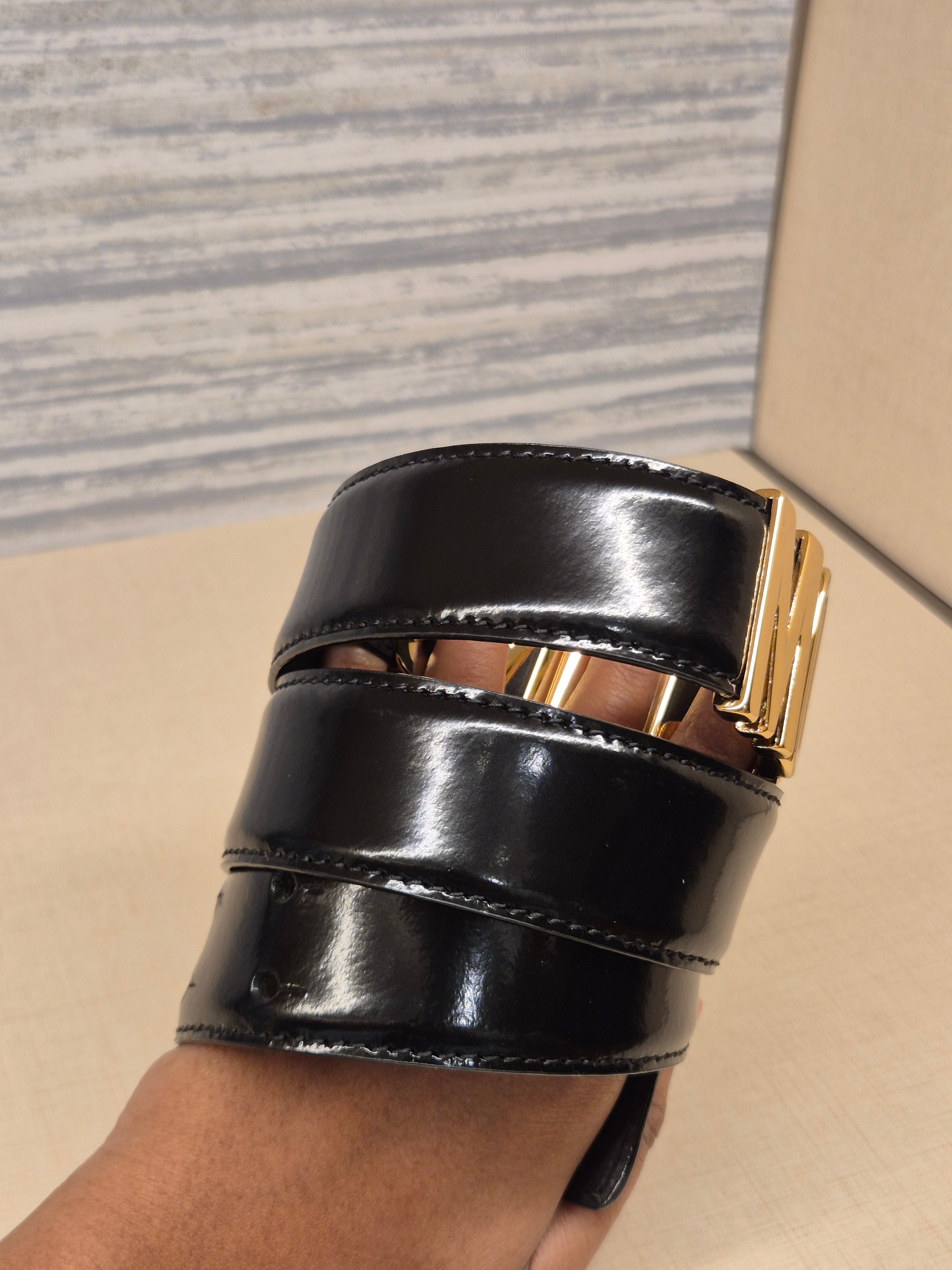 Moschino Belt Font Black Ghw