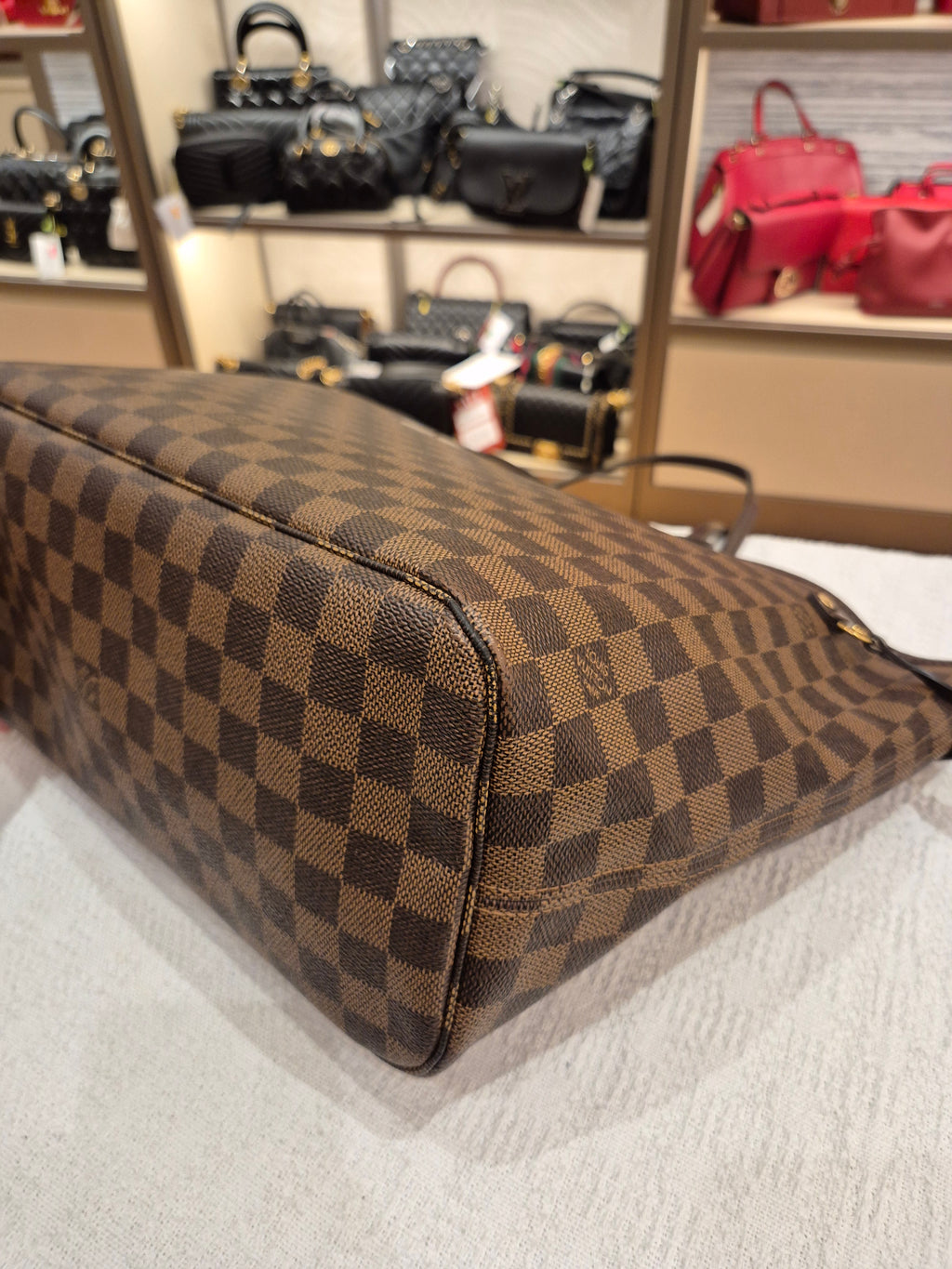 Louis Vuitton Neverfull MM