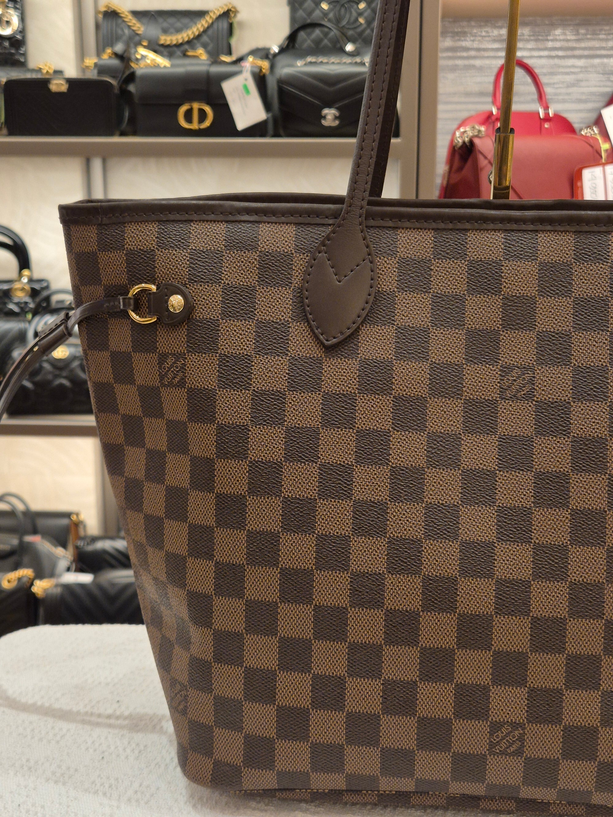 Louis Vuitton Neverfull MM