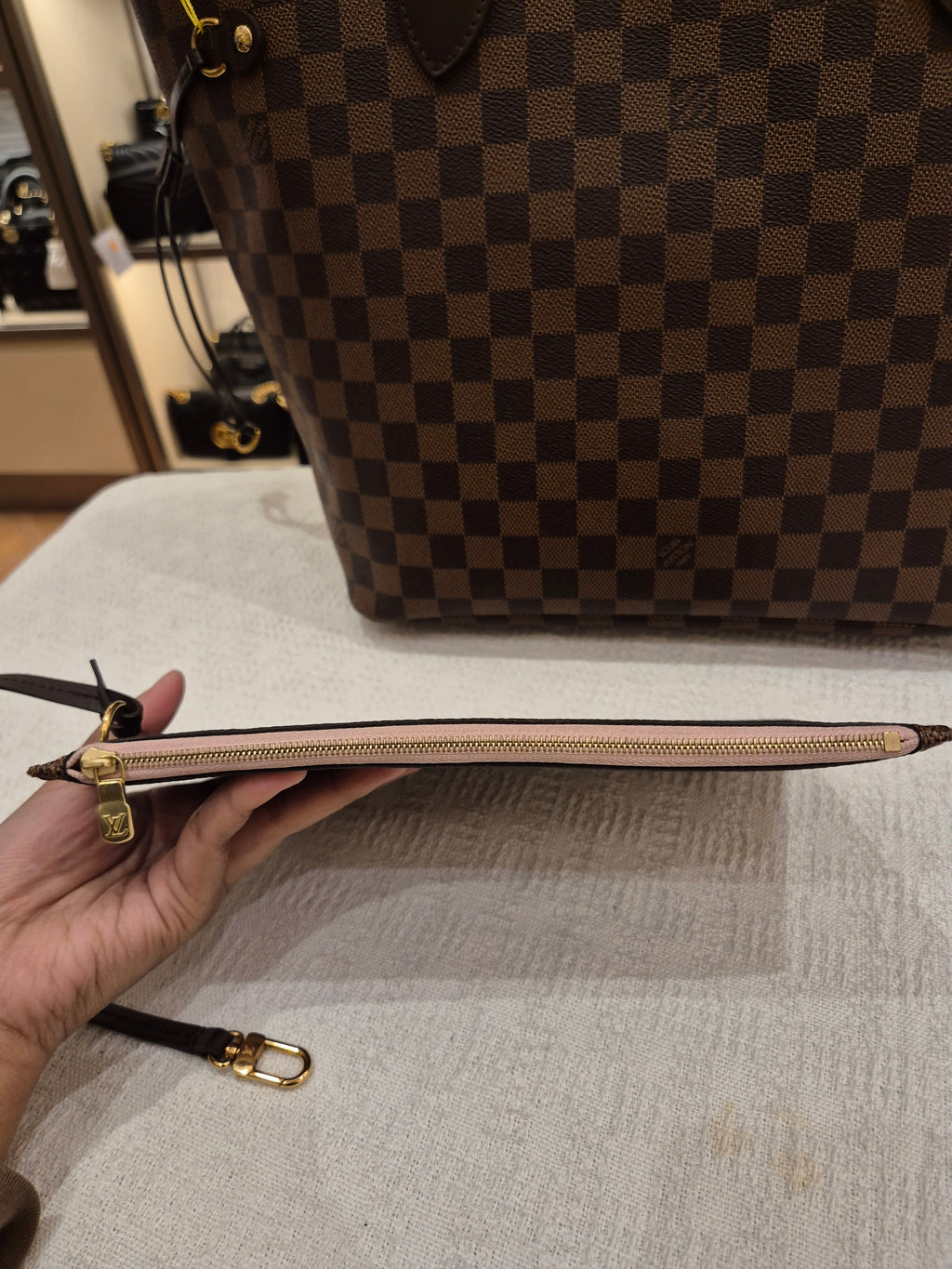 Louis Vuitton Neverfull MM