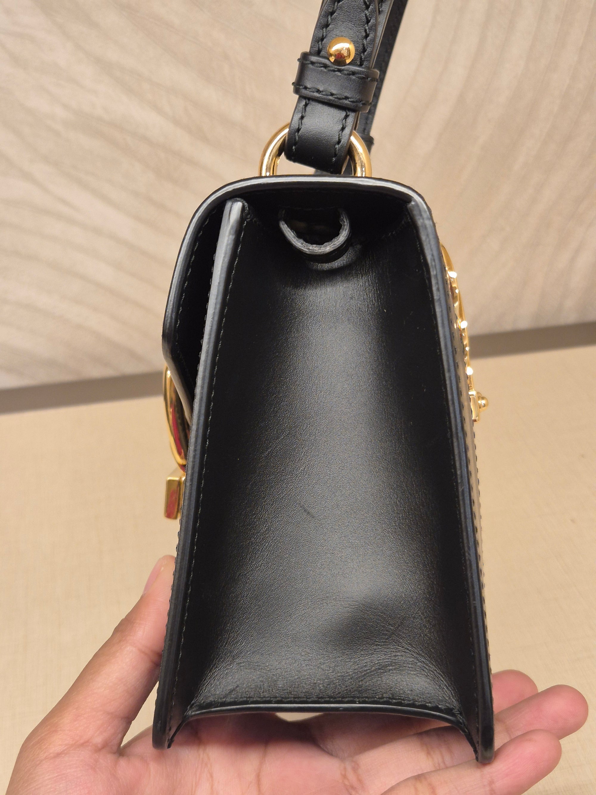 Gucci Sylvie Mini Tophand Black