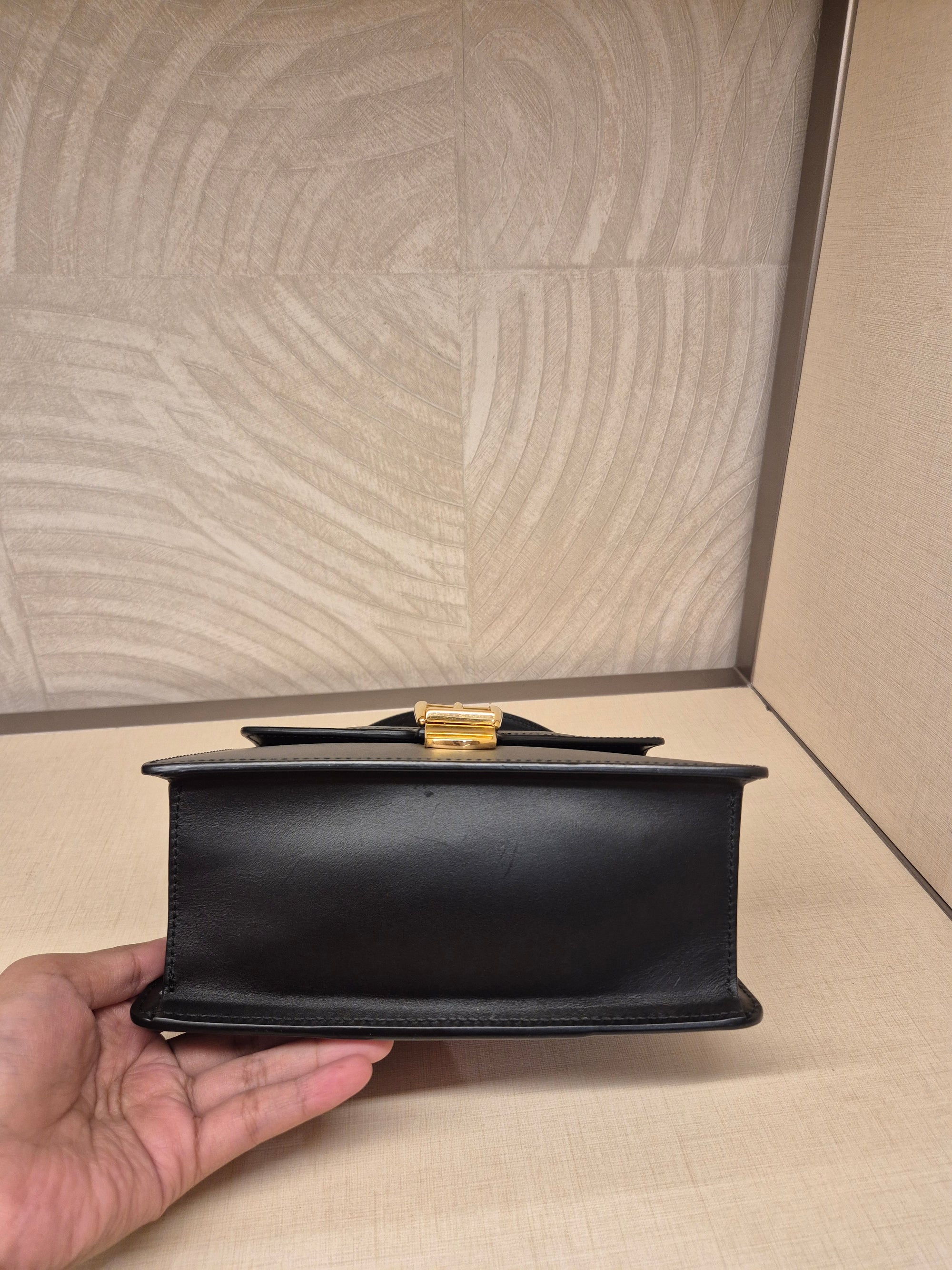 Gucci Sylvie Mini Tophand Black
