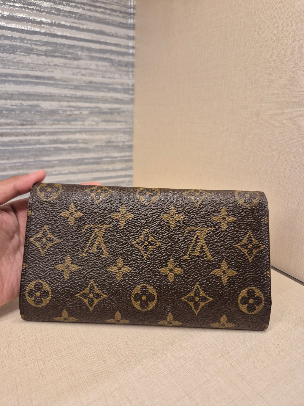 Louis Vuitton Sarah Long Wallet Monogram