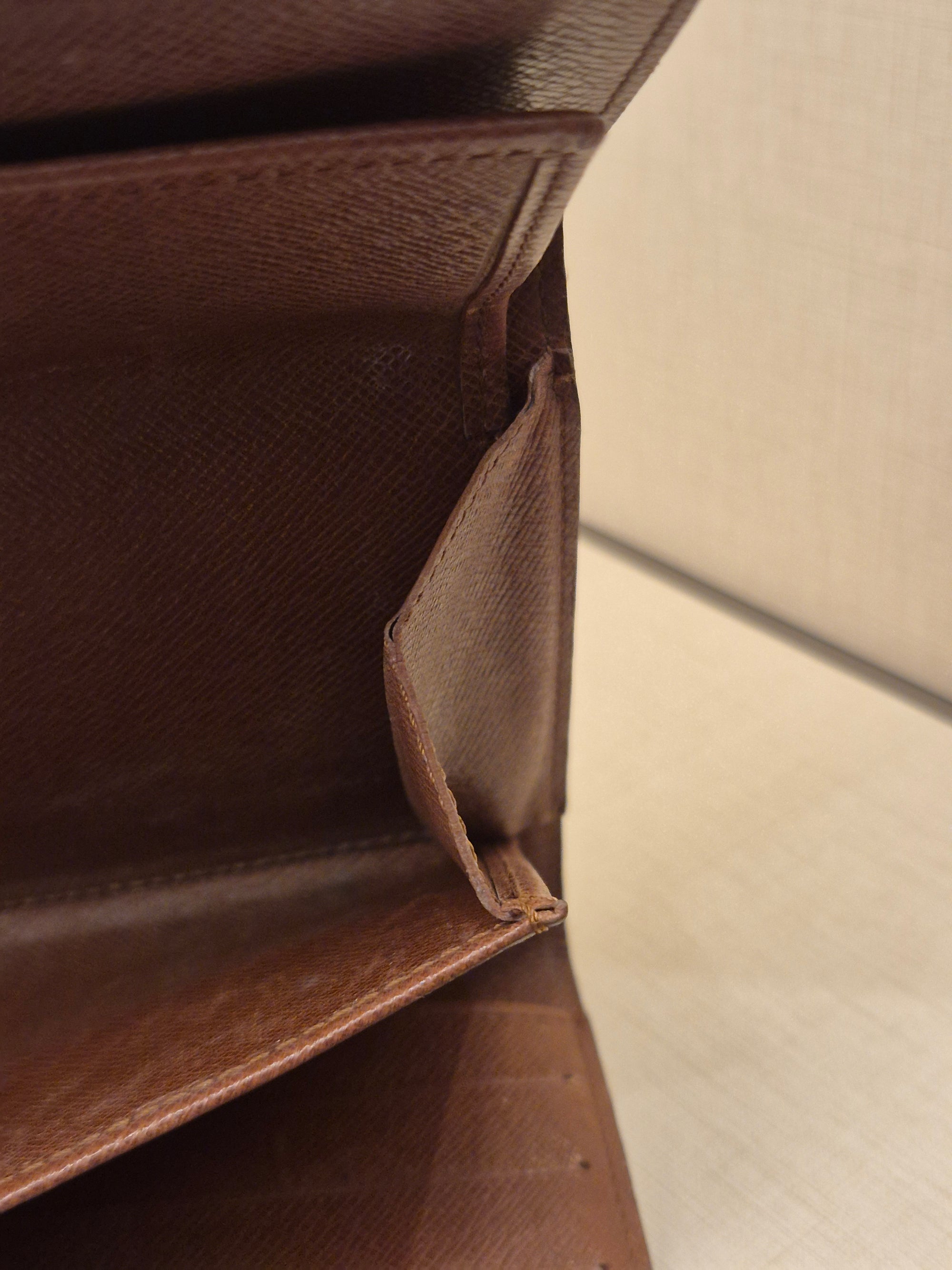 Louis Vuitton Sarah Long Wallet Monogram