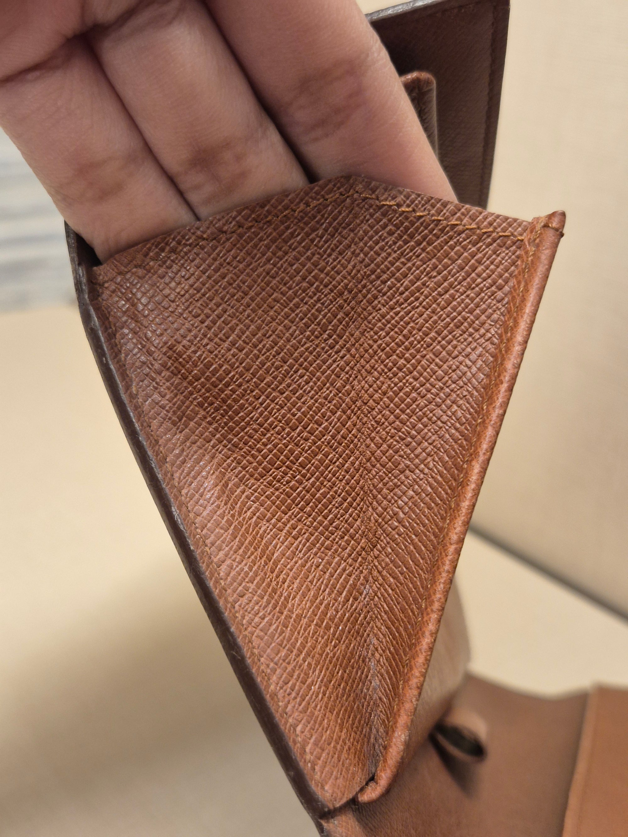 Louis Vuitton Sarah Long Wallet Monogram