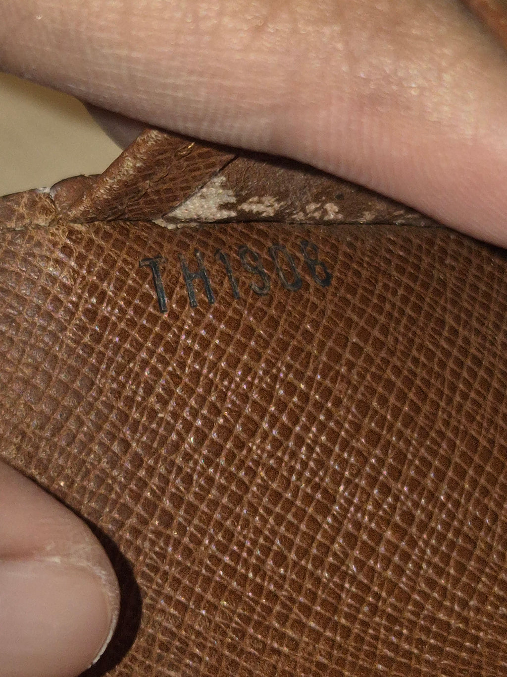 Louis Vuitton Sarah Long Wallet Monogram