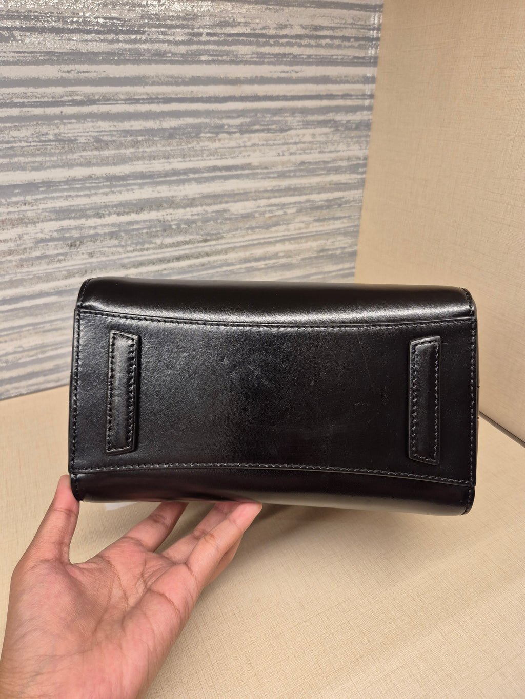 Givenchy Antigona Mini Smooth Leather Black